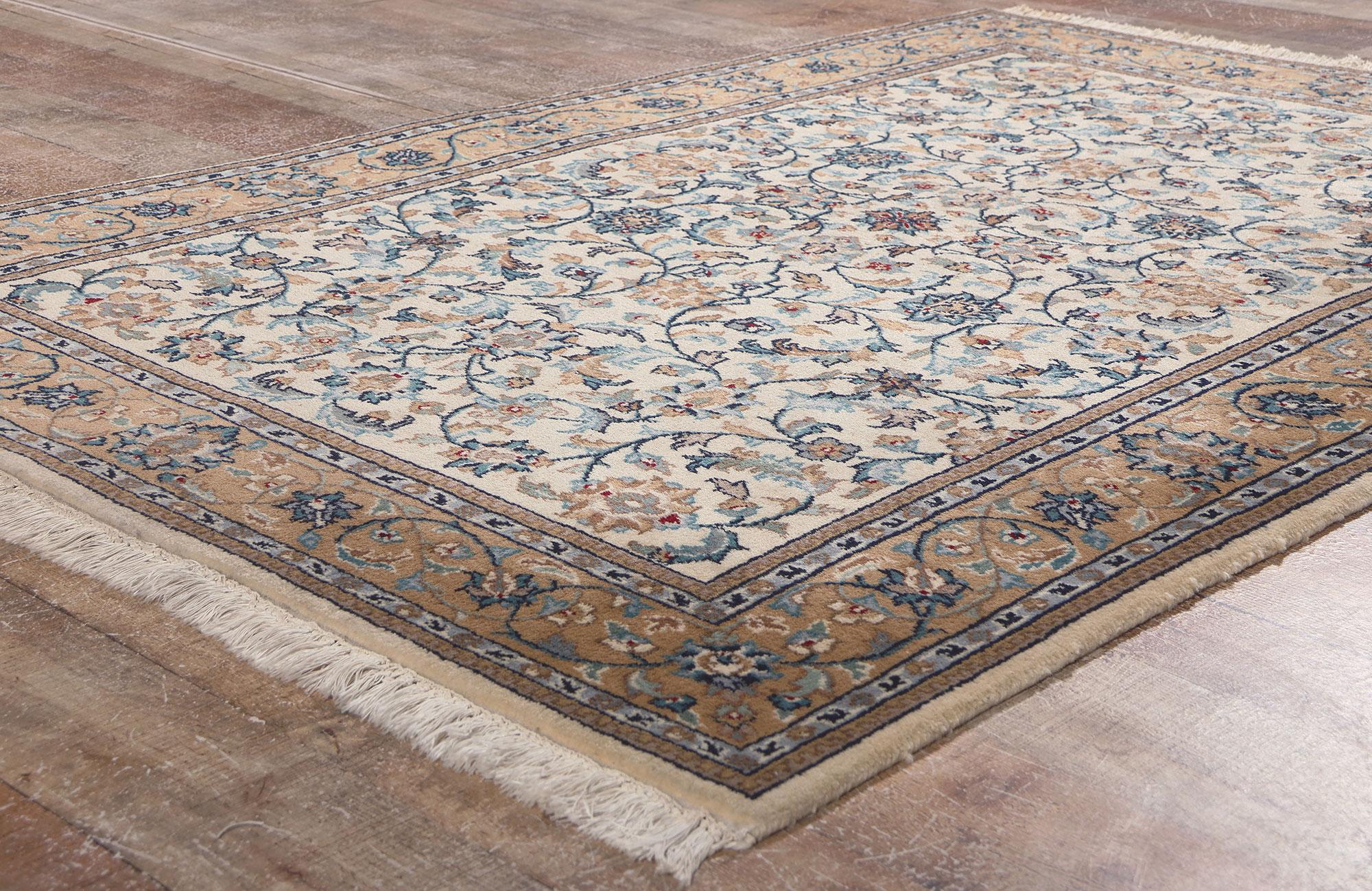 Indischer Kashan-Teppich im Vintage-Stil, zeitlose Eleganz trifft auf traditionelle Sensibilität (20. Jahrhundert) im Angebot