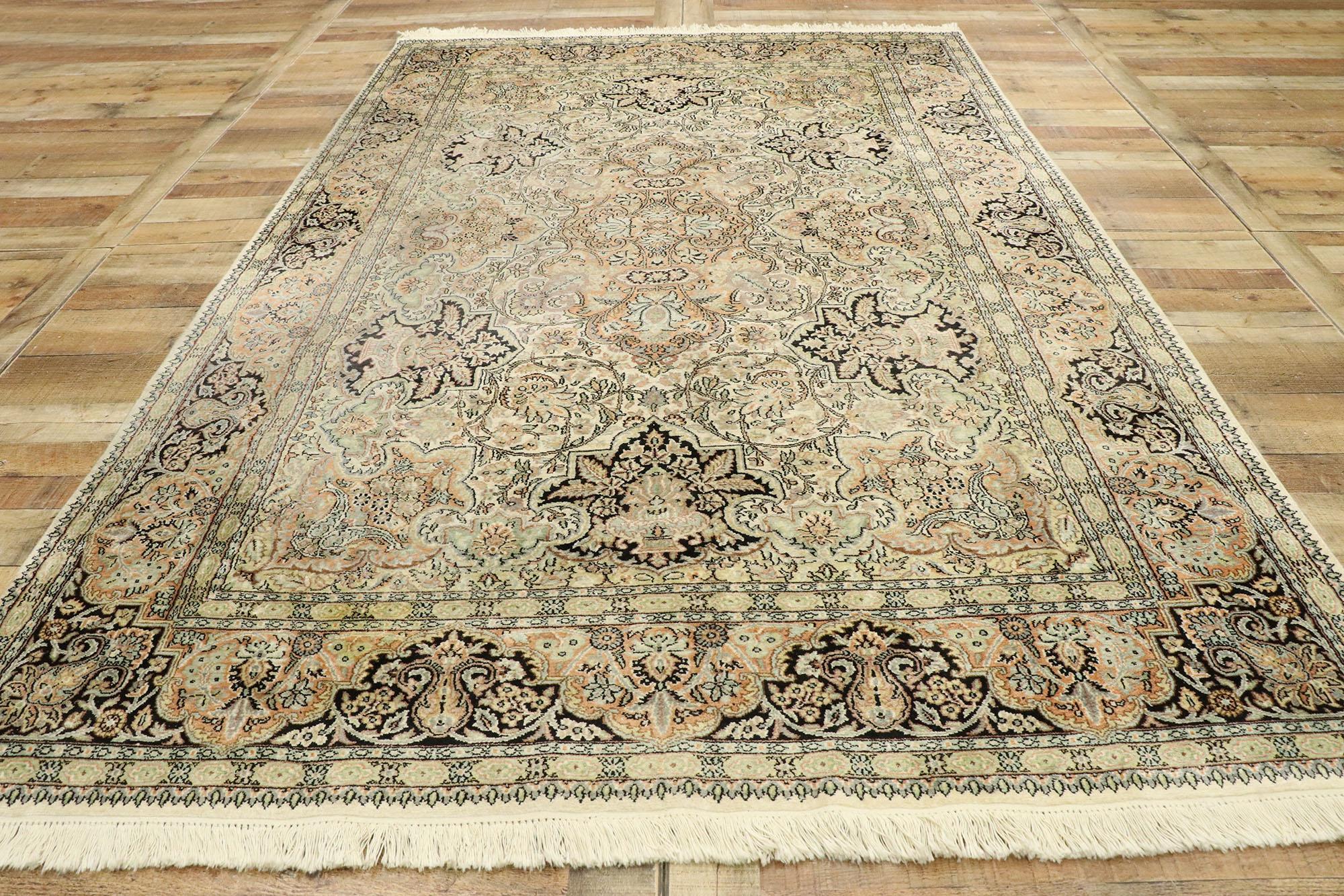 Vintage Indian Kashmir Rug with Art Nouveau Rococo Style In Good Condition For Sale In Dallas, TX