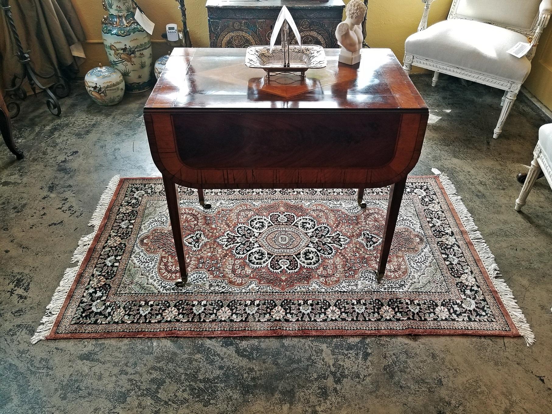 Tappeto vintage in seta del Kashmir In condizioni buone in vendita a Dallas, TX