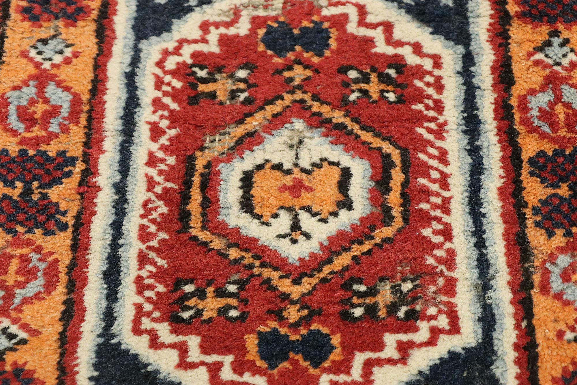 Vintage Indian Oushak Rug In Distressed Condition For Sale In Dallas, TX