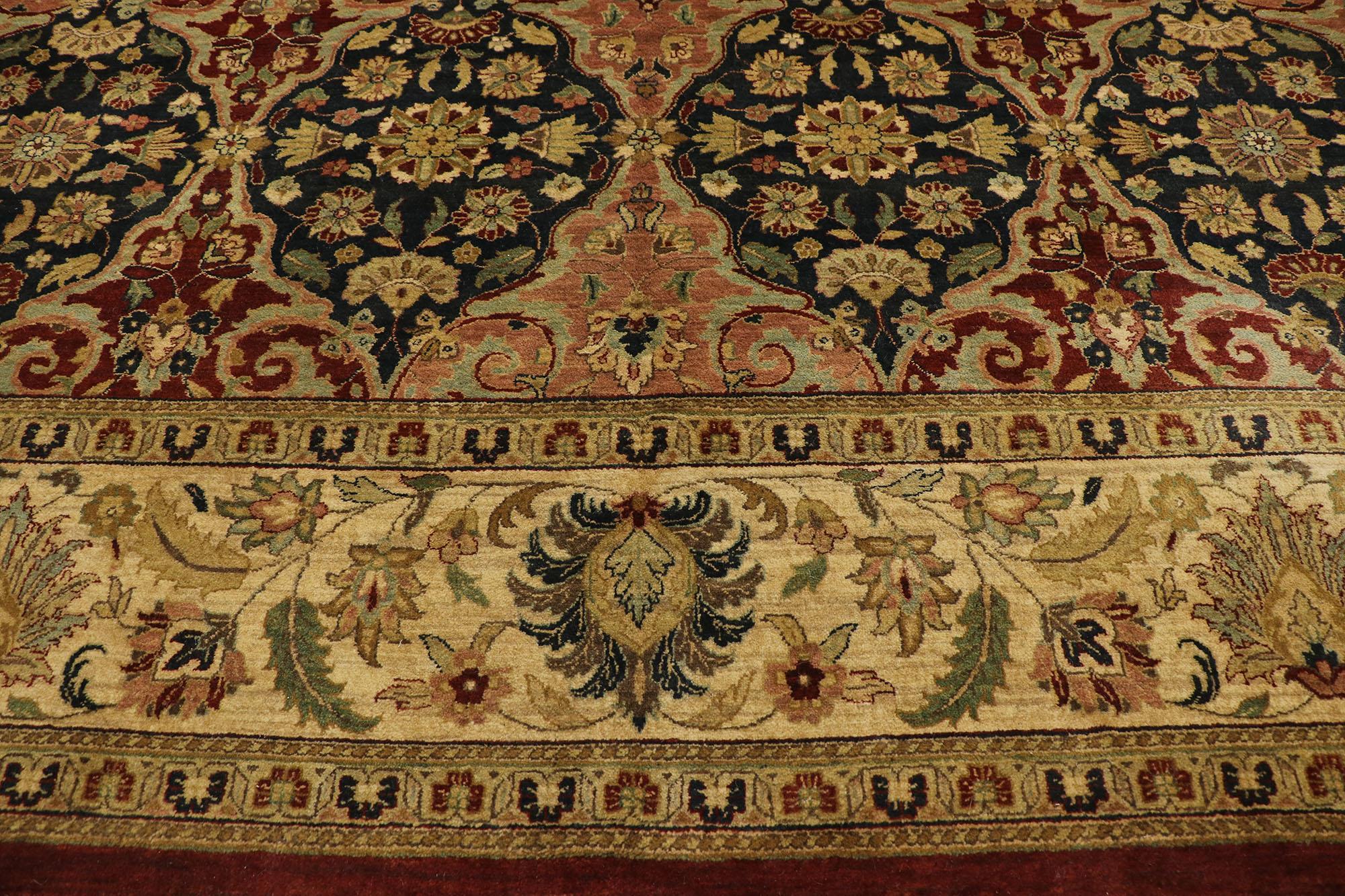 Indien Tapis de palais indien vintage avec style baroque du Vieux Monde en vente