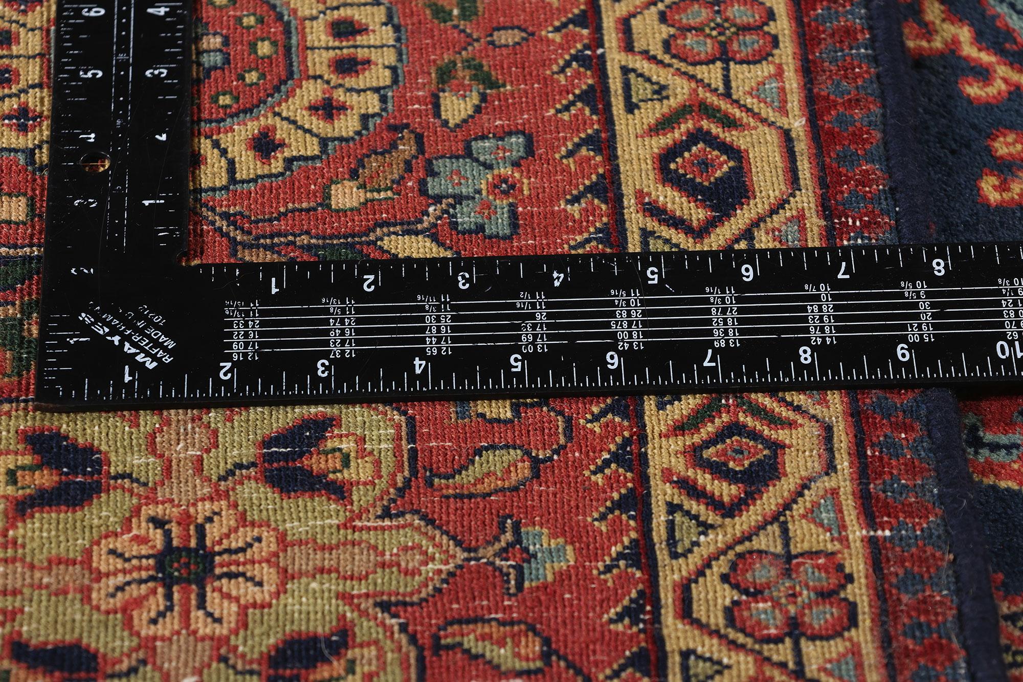 Tappeto indiano vintage Mohajeran Sarouk, 07'10 x 09'03 In condizioni buone in vendita a Dallas, TX