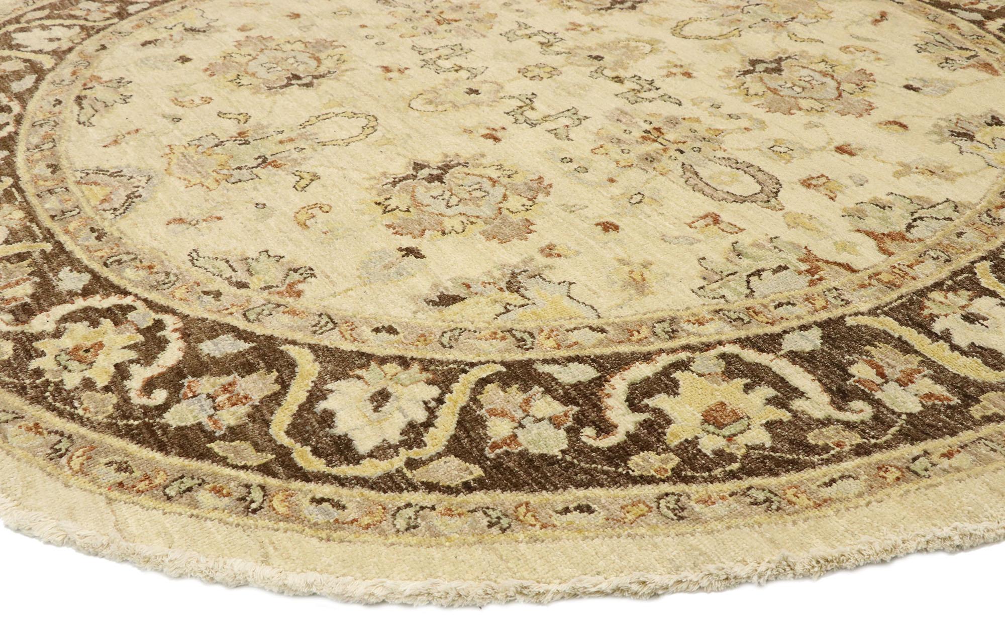 77470, vintage Indian round area rug, circular rug with Warm Farmhouse Cottage style. Effortless beauty and romantic connotations meet soft, bespoke vibes with a warm farmhouse cottage style in this hand knotted wool vintage Indian round area rug.