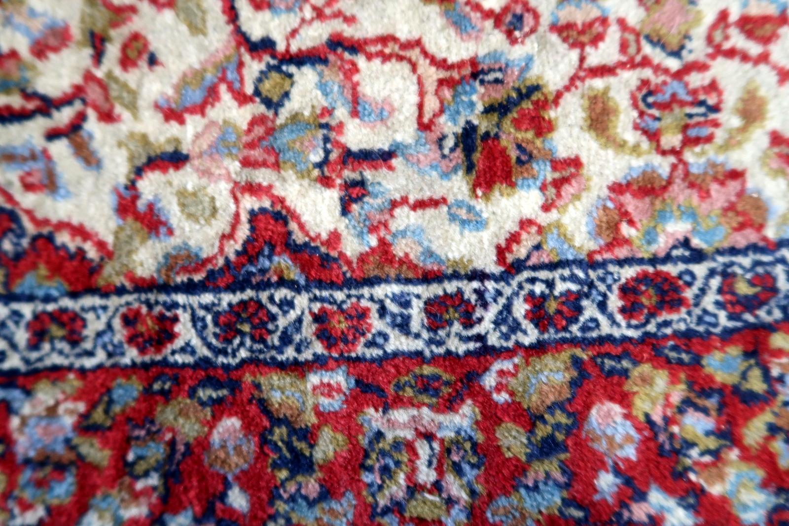 Indischer Vintage-Teppich 2.1' x 3.9', 1970er Jahre - 1C1121 im Angebot 2