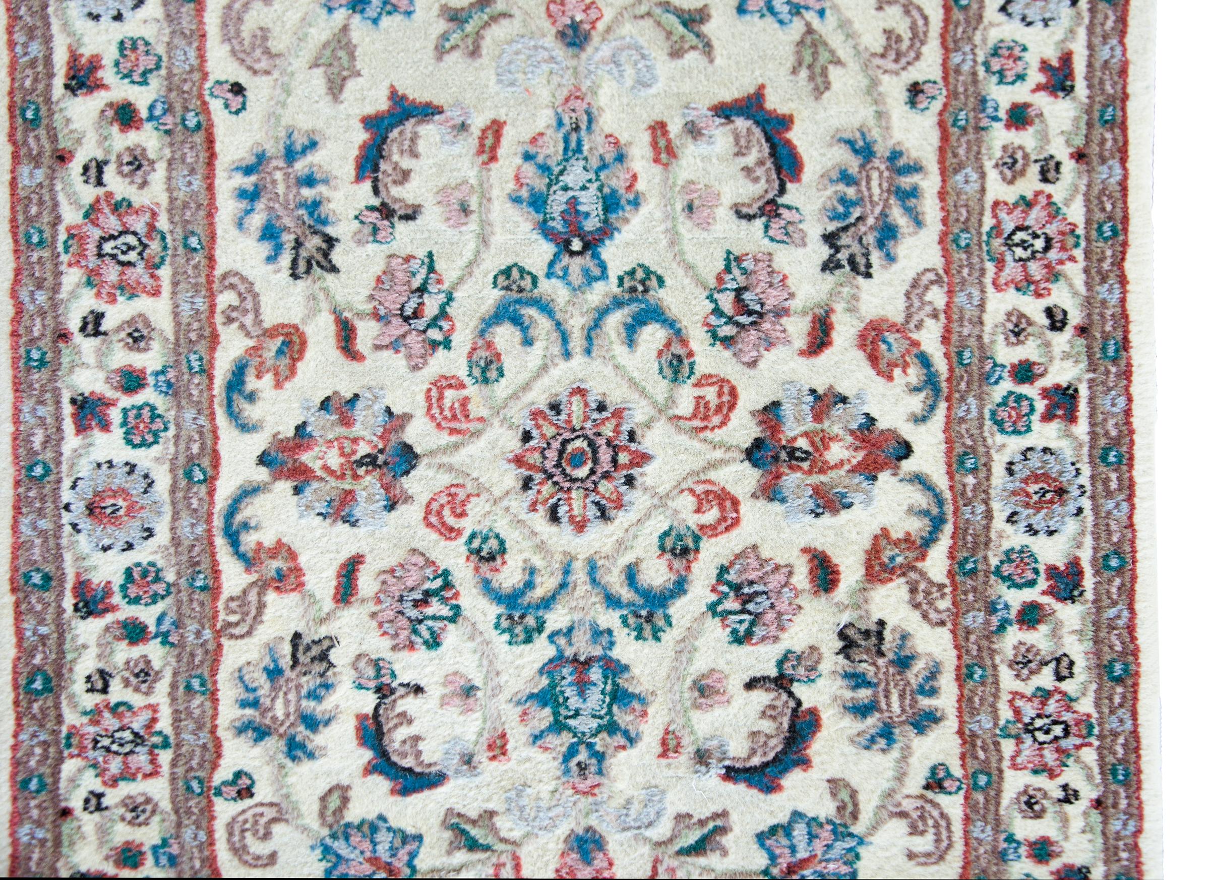 Indischer Teppich, Vintage im Angebot 1
