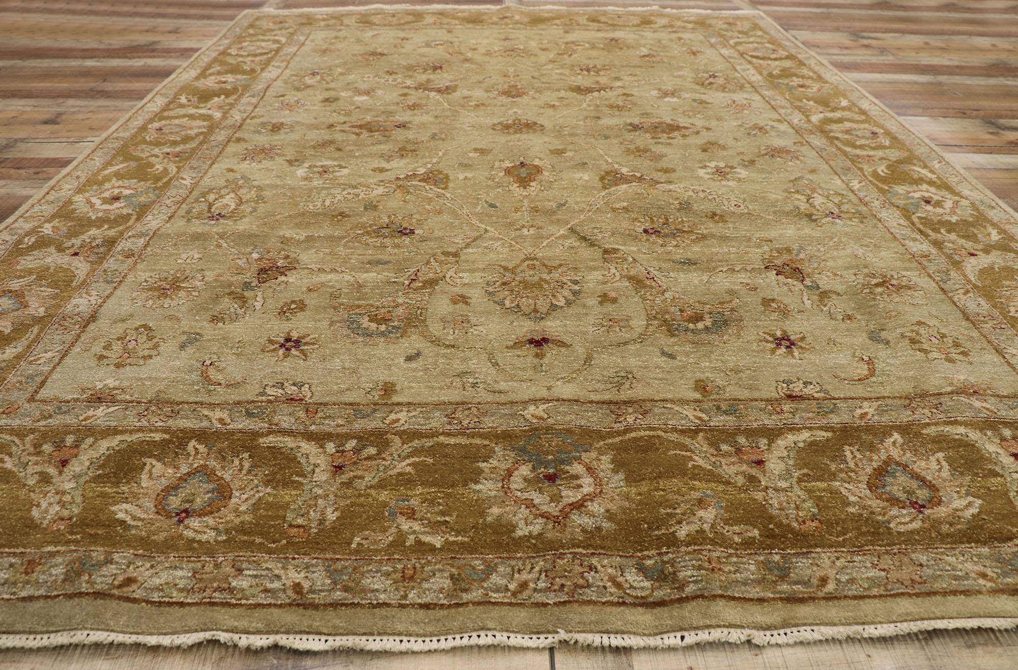 Vintage Indian Rug with Arts & Crafts Bungalow Style In Good Condition For Sale In Dallas, TX