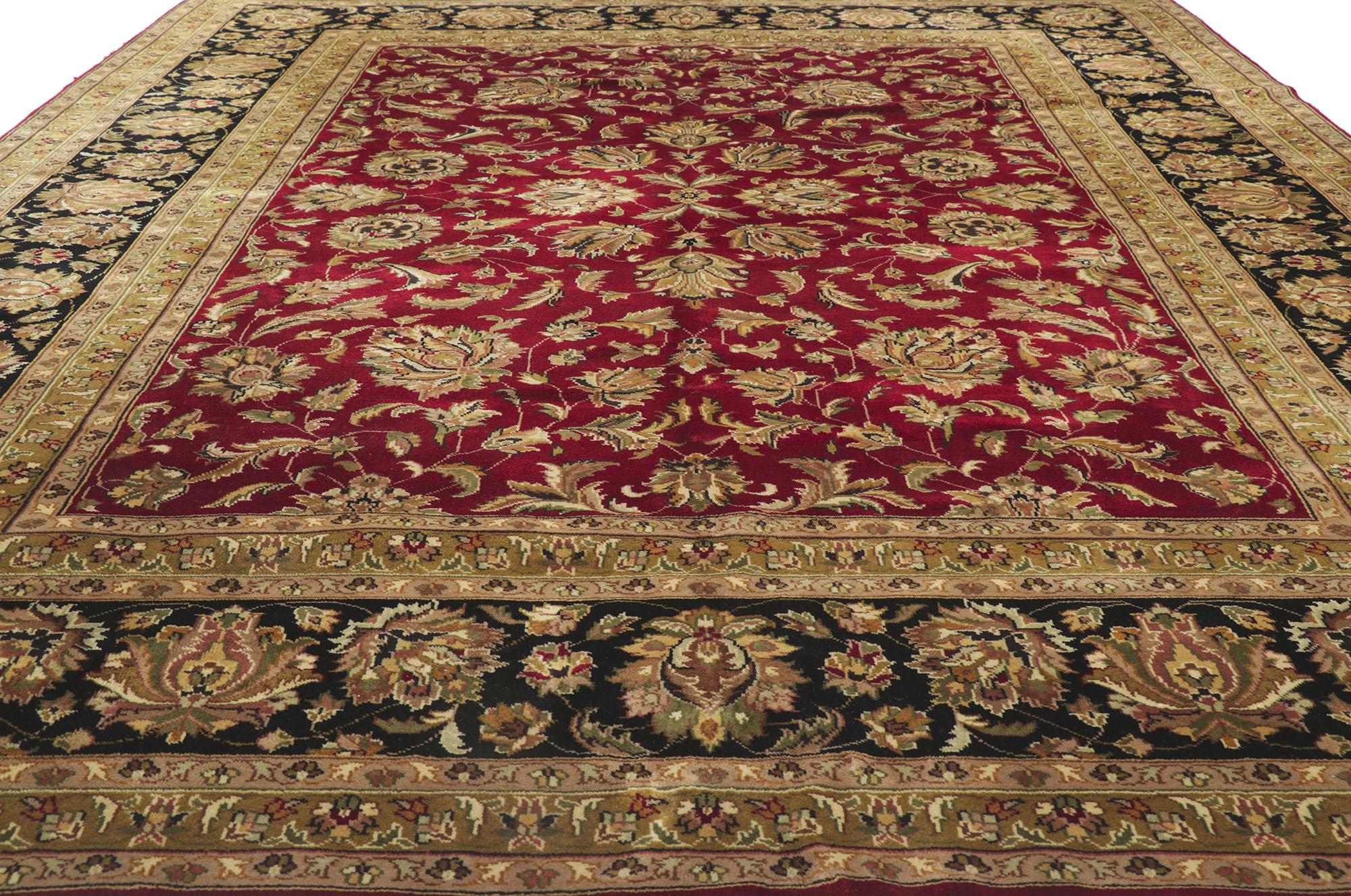 Vintage Indian Rug with Victorian Style In Good Condition For Sale In Dallas, TX