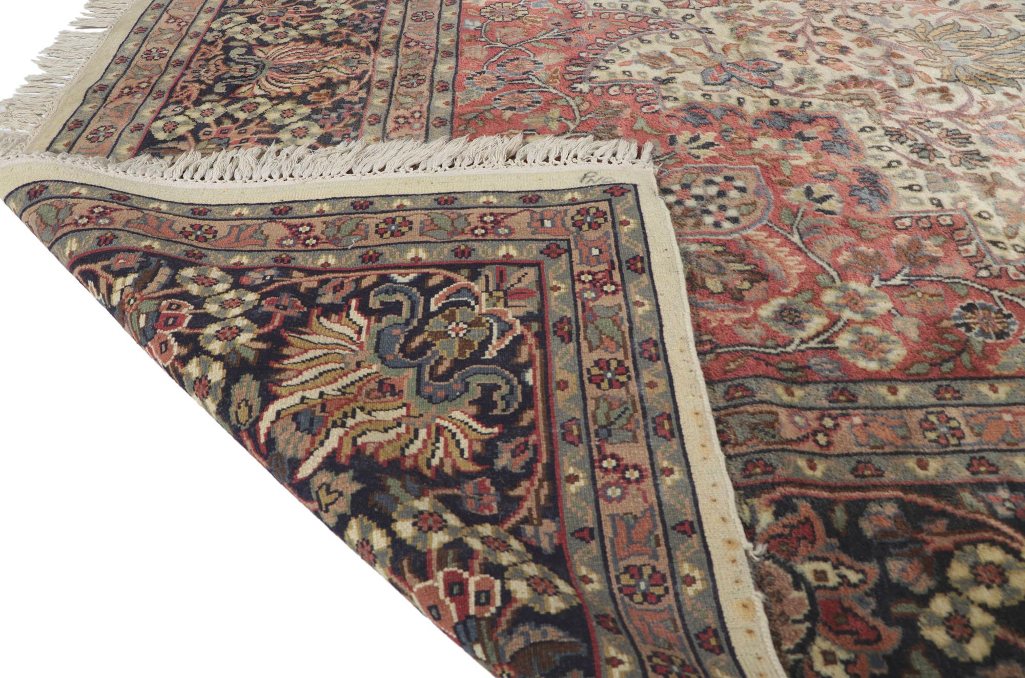 Vintage Indian Rug with Victorian Style In Good Condition For Sale In Dallas, TX