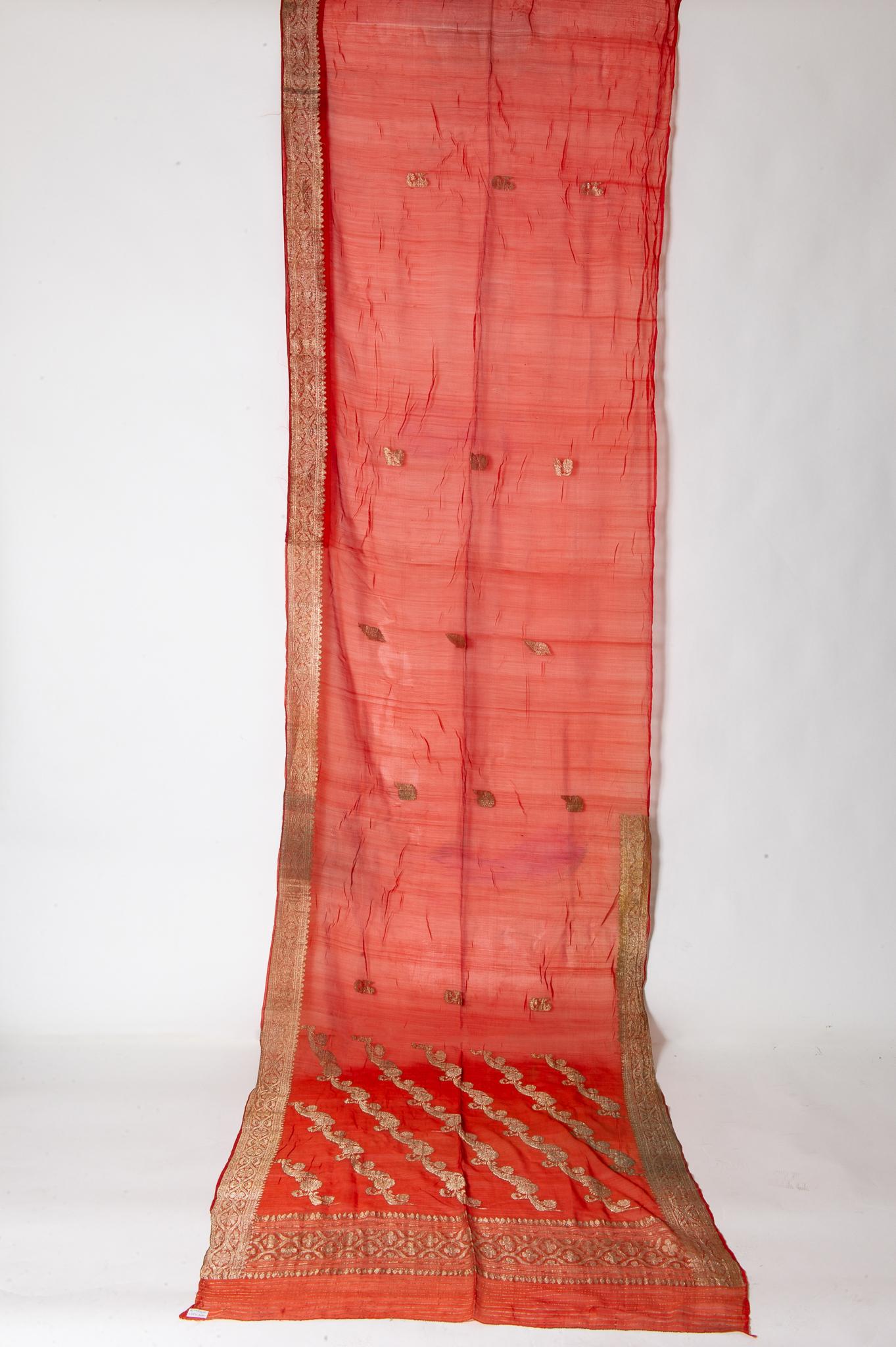 Indien  Sari indien couleur corail Nouvelle idée de rideaux inhabituels aussi en vente