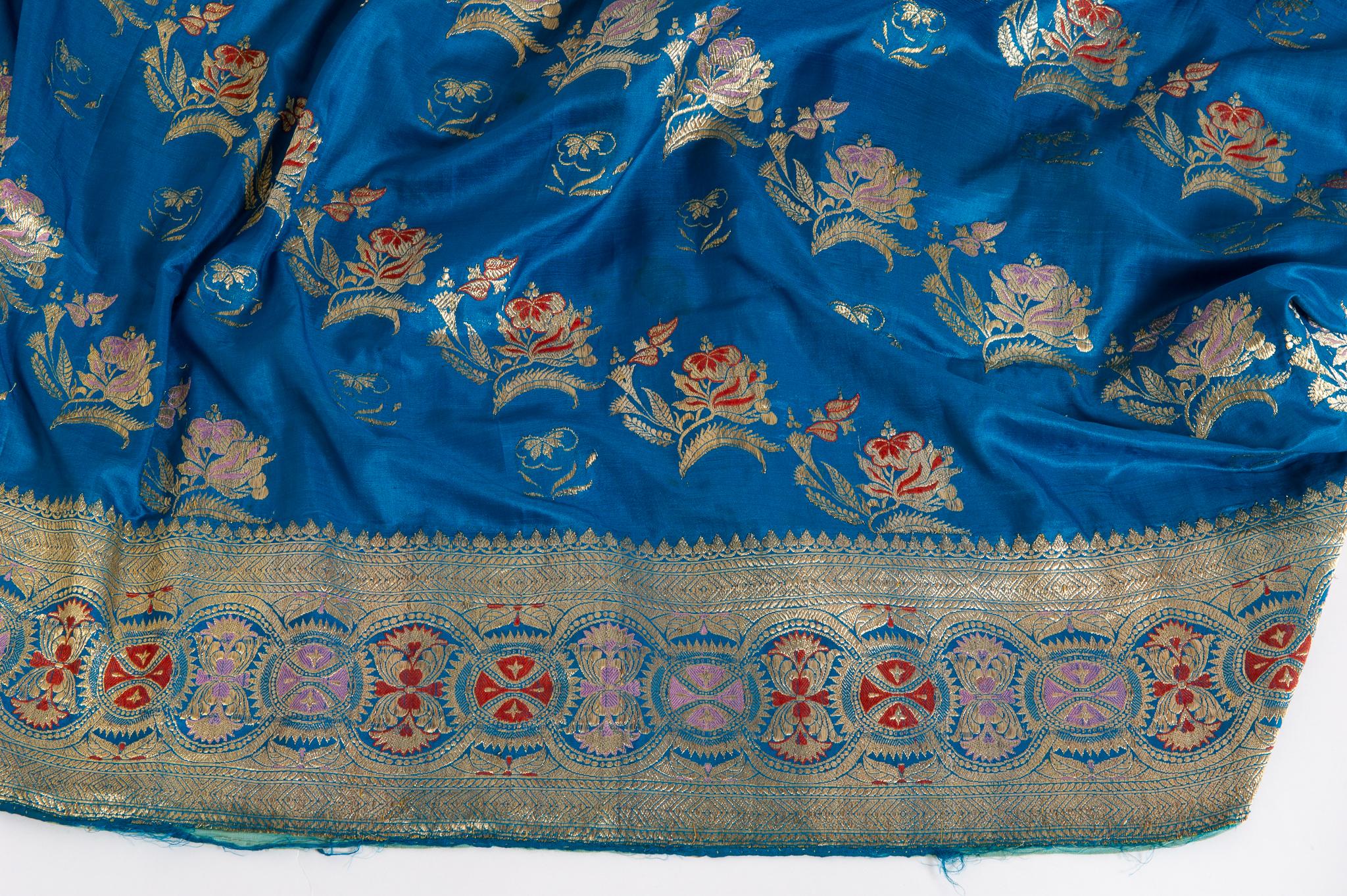  Indian Sari Turquoise with Rich Floral Drawing, for Curtain Also For Sale 6