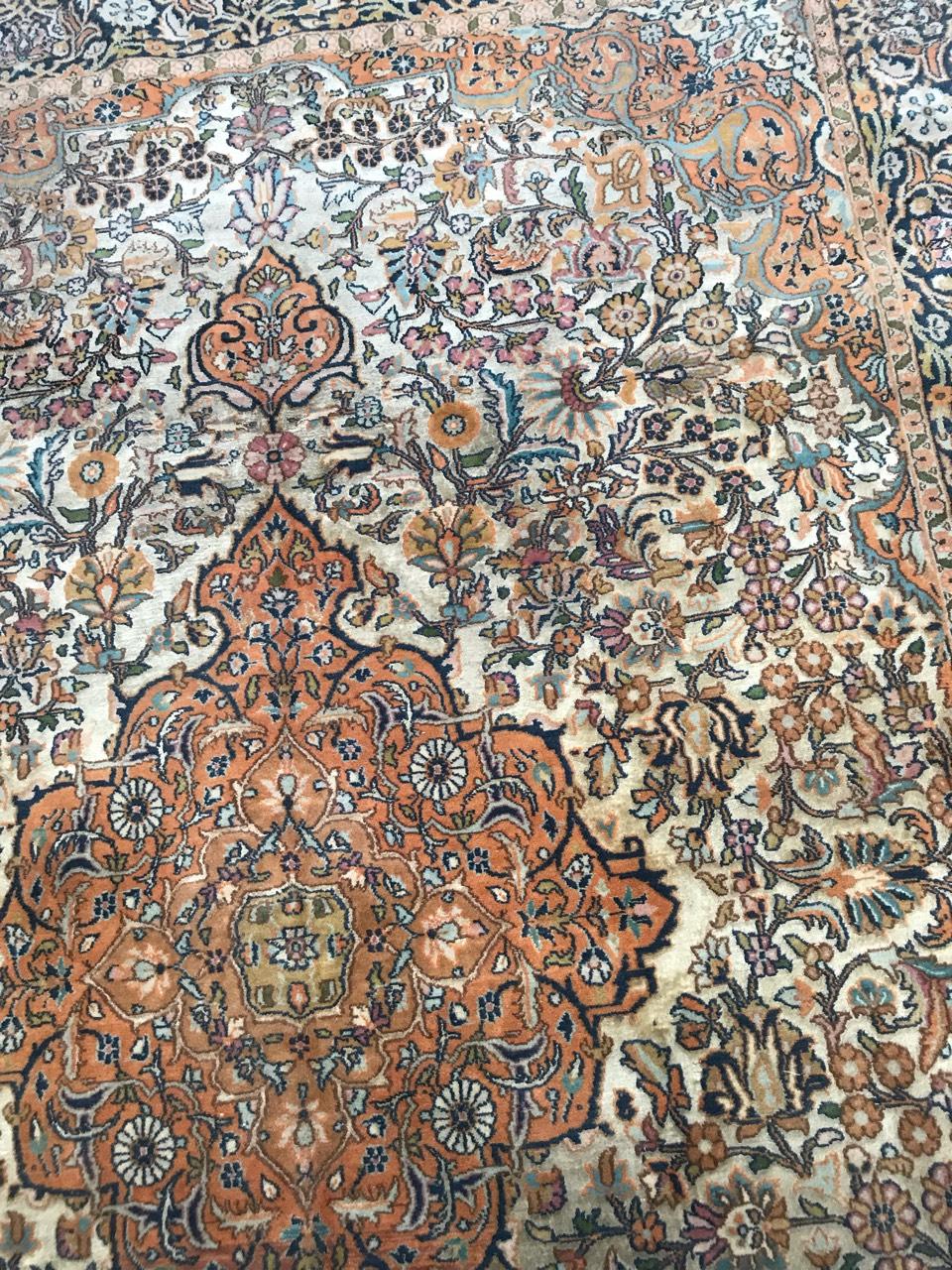 Vintage Indian Silk and Wool Rug In Good Condition In Saint Ouen, FR