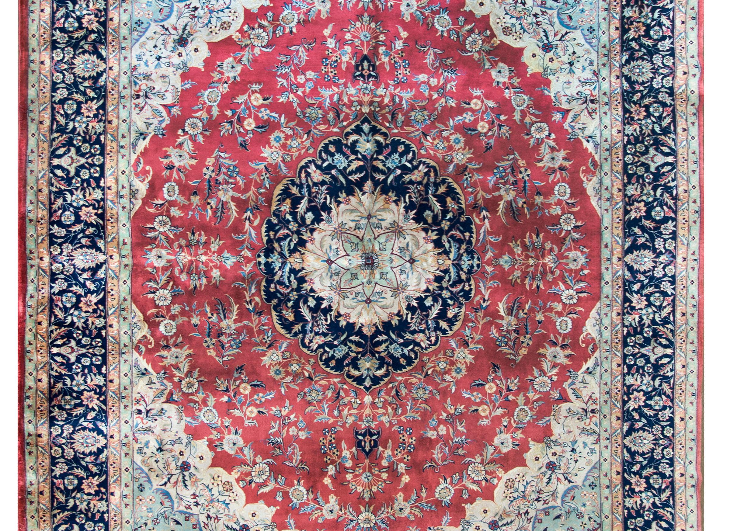 Indischer Vintage-Teppich im Täbris-Stil (Tabriz) im Angebot