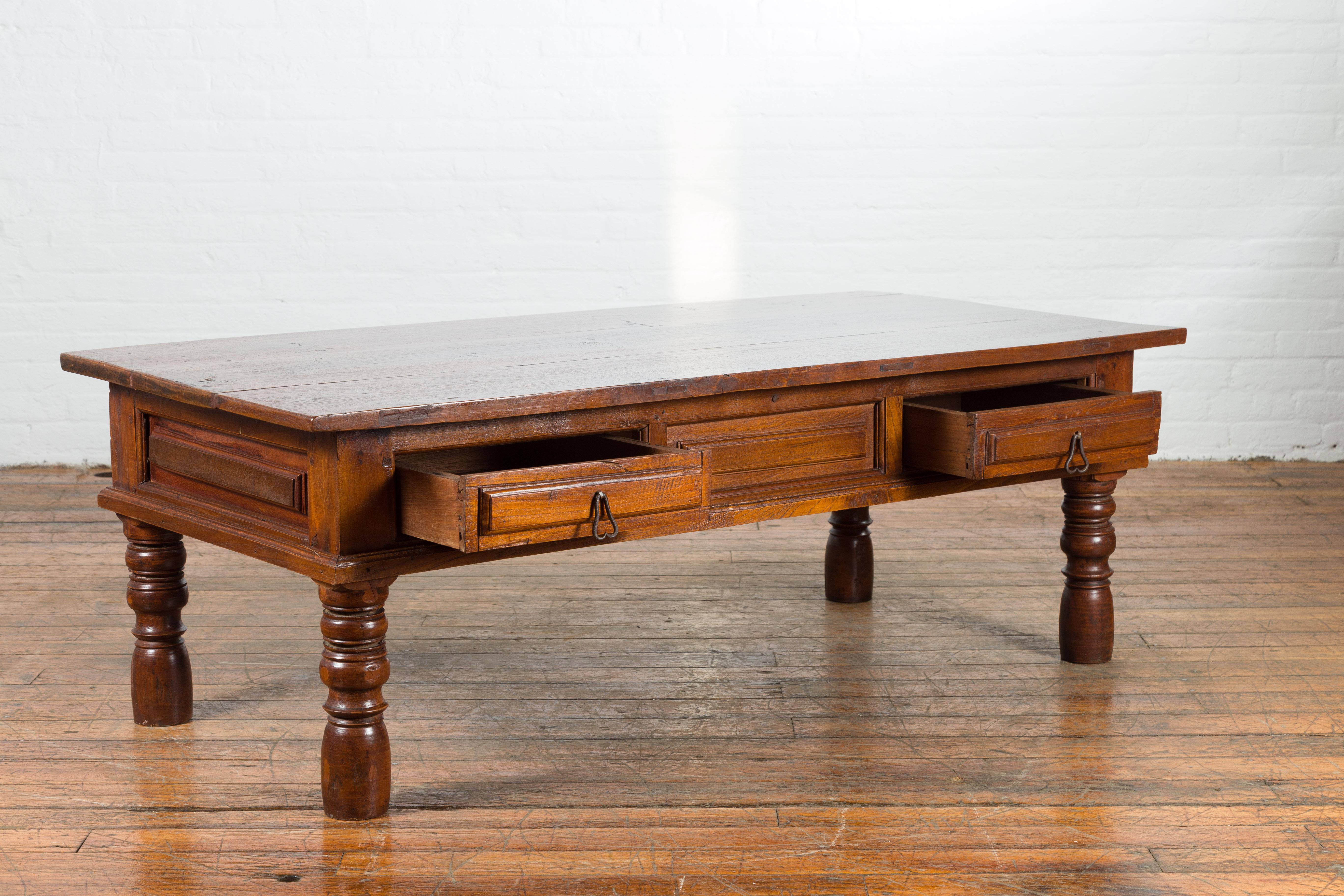 Vintage Indian Wooden Coffee Table with Two Drawers and Baluster Legs In Good Condition For Sale In Yonkers, NY
