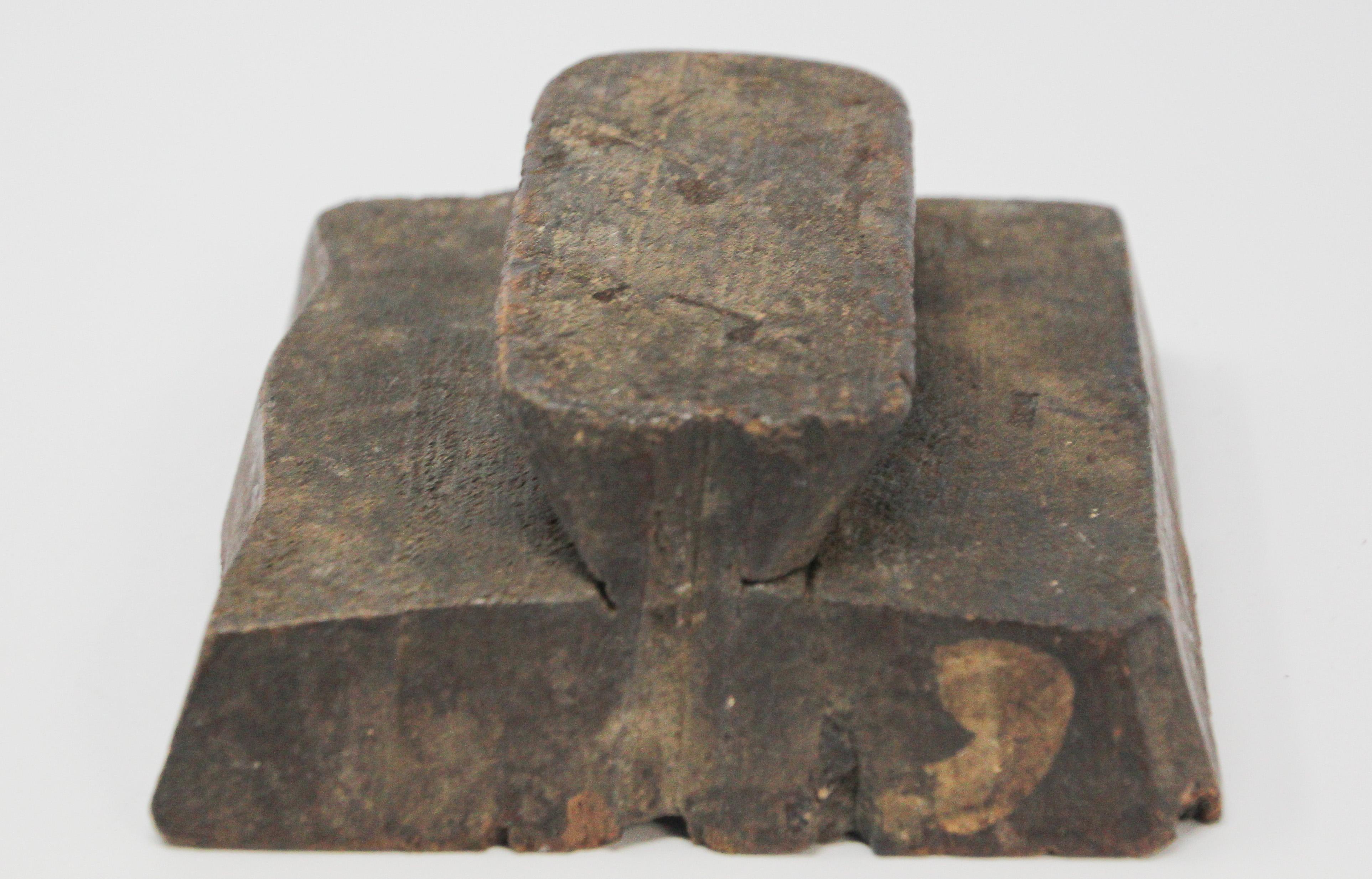 Vintage Indian Wooden Printing Block In Good Condition In North Hollywood, CA