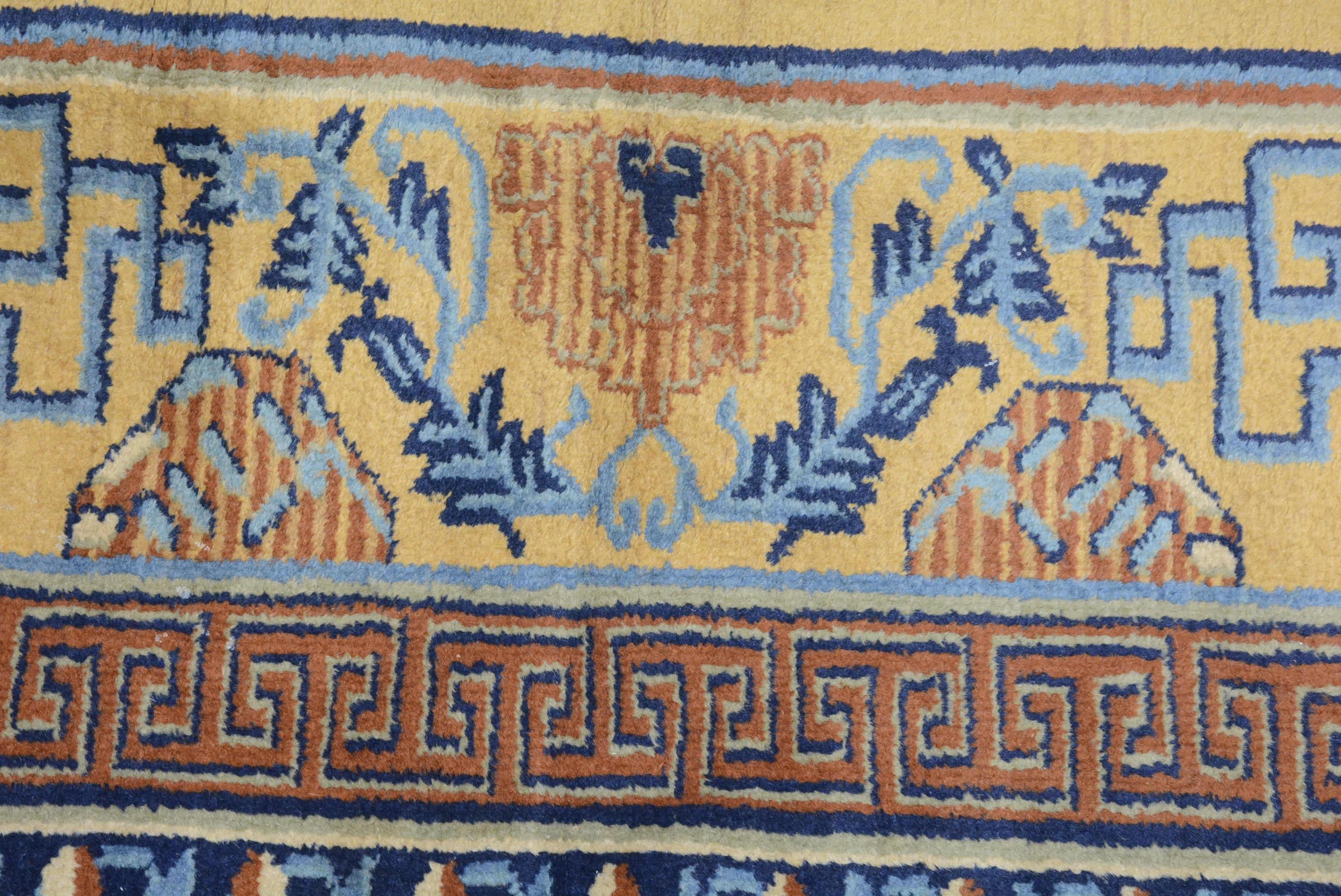 Alfombra indochina vintage en Bueno estado para la venta en Closter, NJ