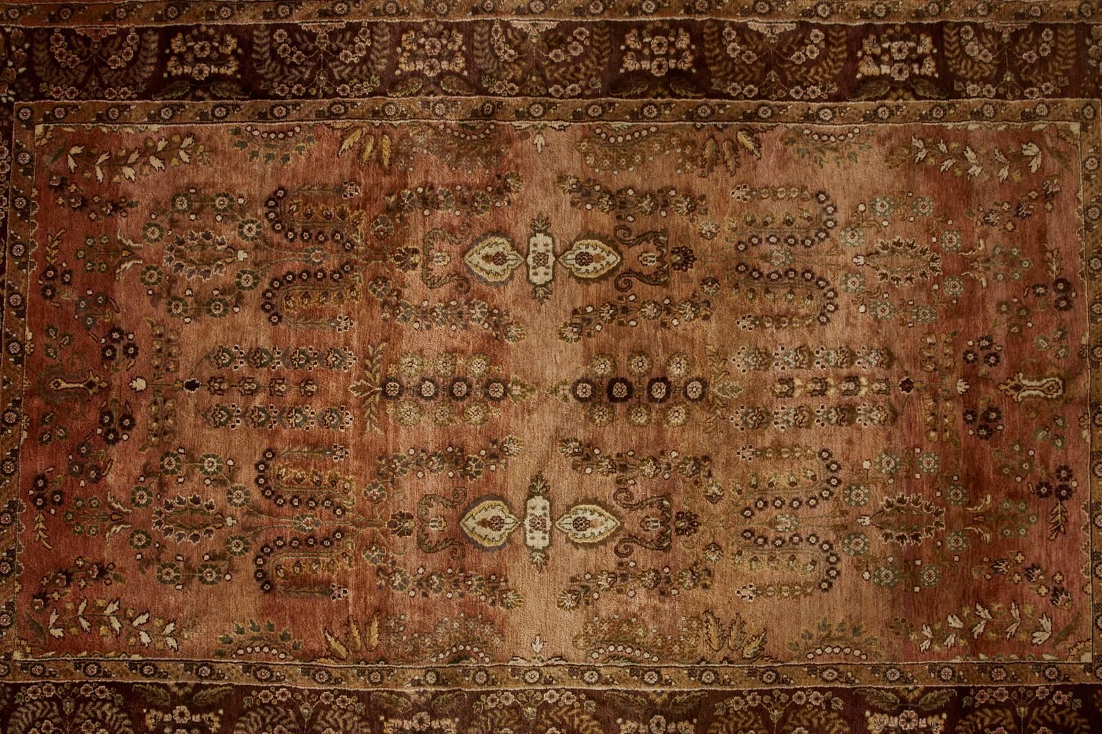 Vintage Indo Persian Kashan Design Rug Carpet For Sale 5