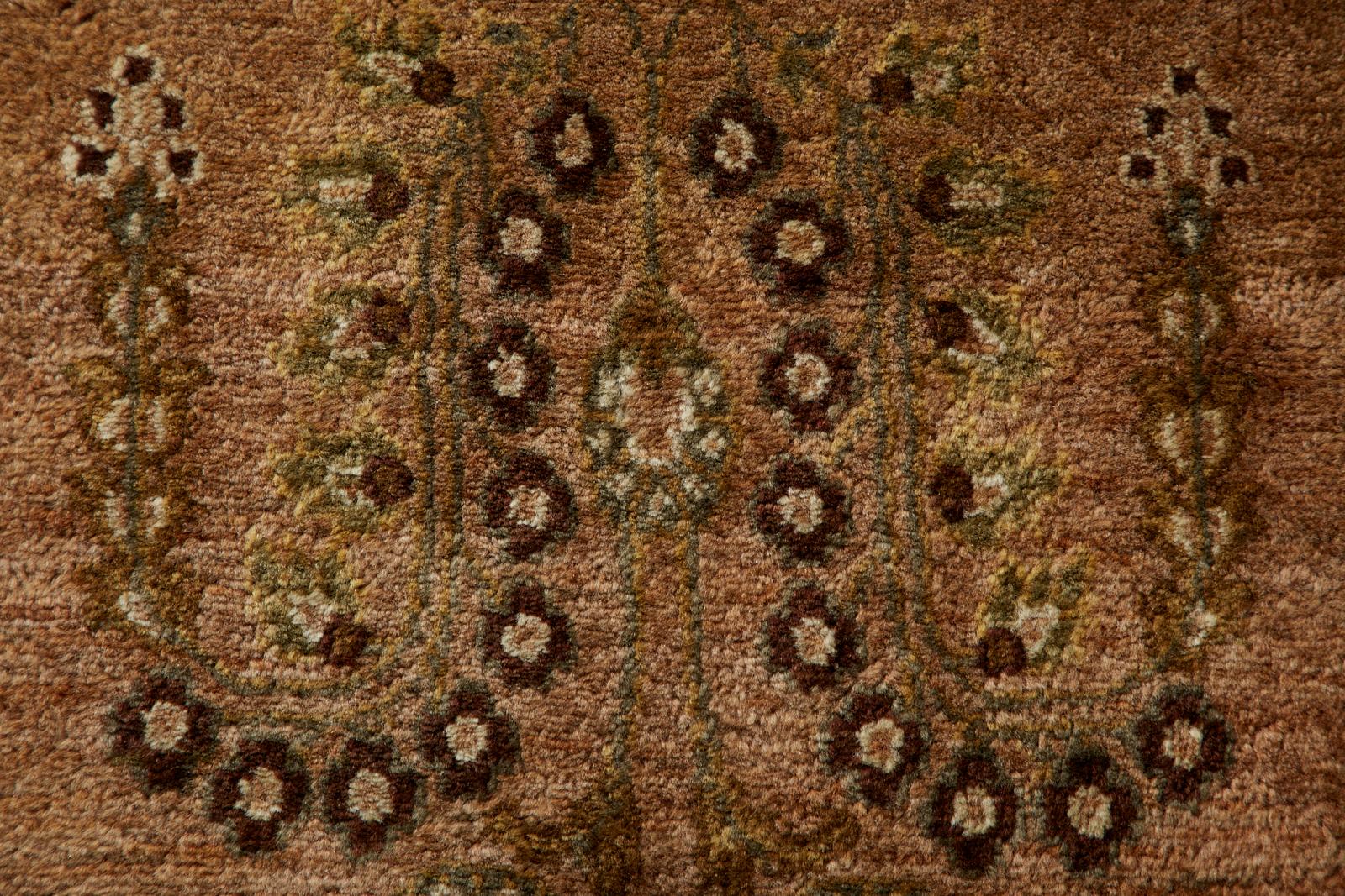 Vintage Indo Persian Kashan Design Rug Carpet For Sale 10