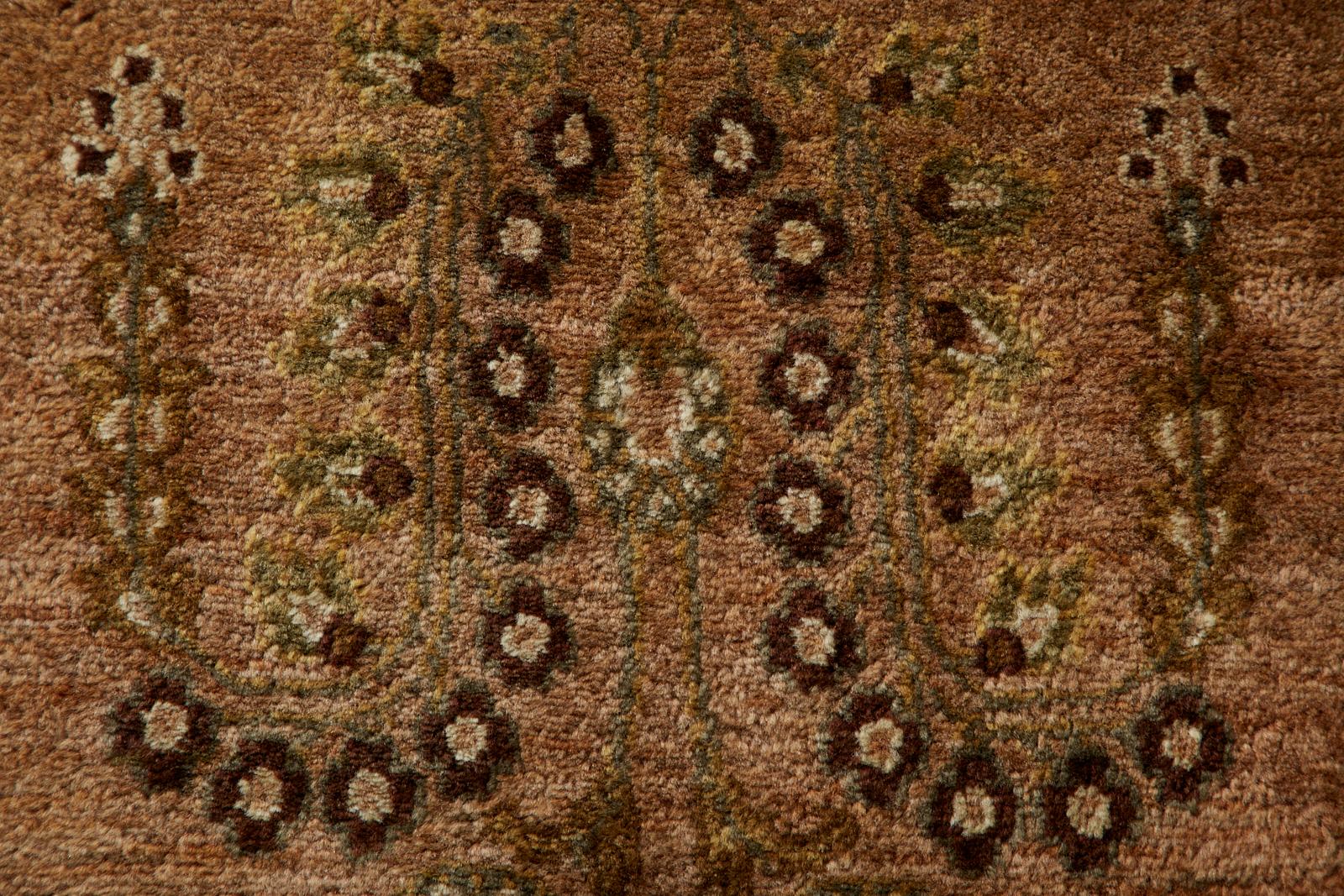 Vintage Indo Persian Kashan Design Rug Carpet For Sale 10