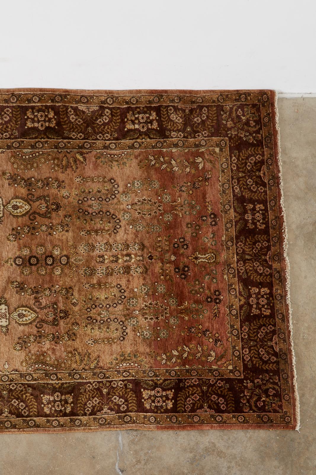 Vintage Indo Persian Kashan Design Rug Carpet In Good Condition For Sale In Rio Vista, CA