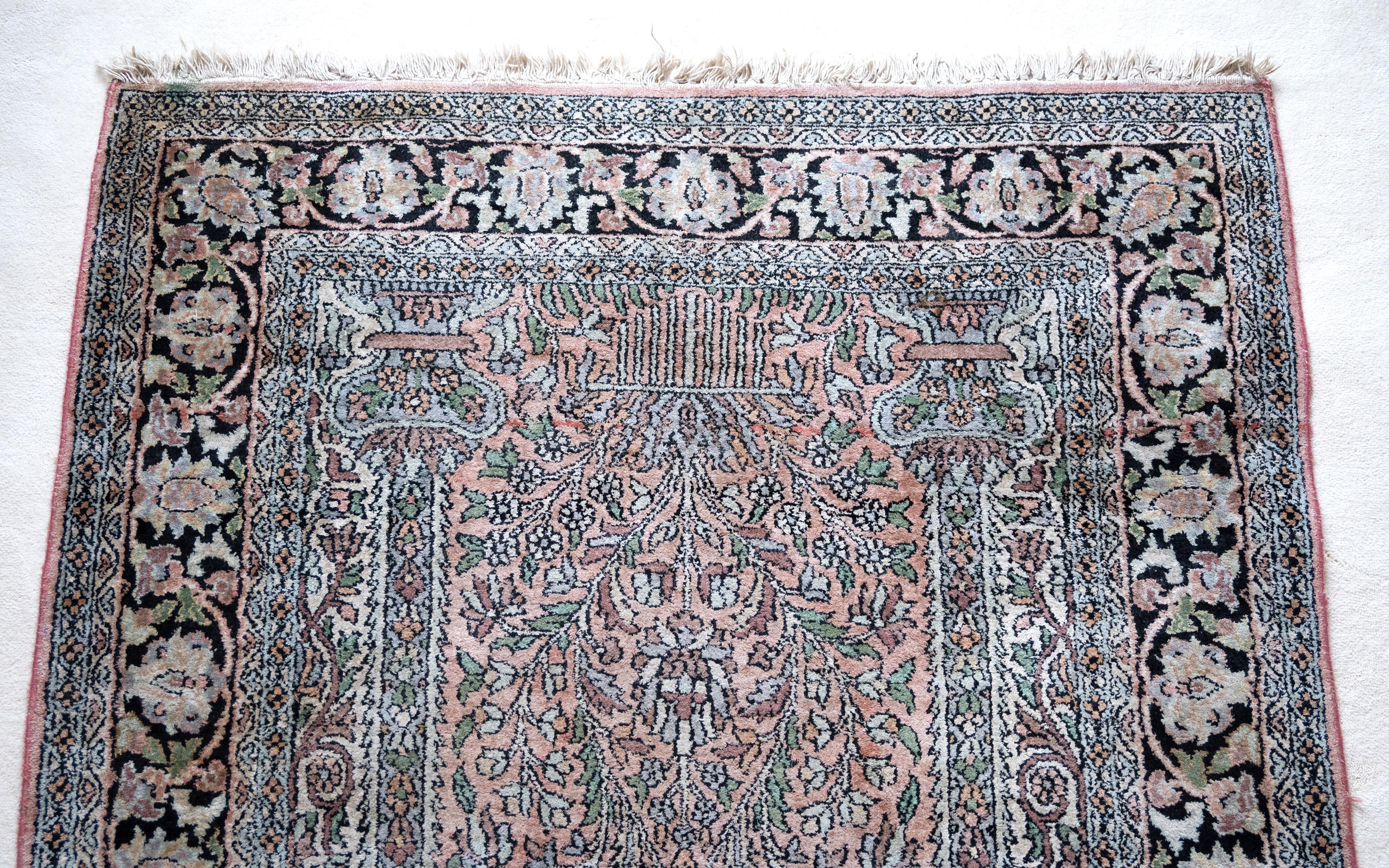 20th Century Vintage Indo Persian Rug 153 x 94 c Pink, Black, Blue C.1970 For Sale