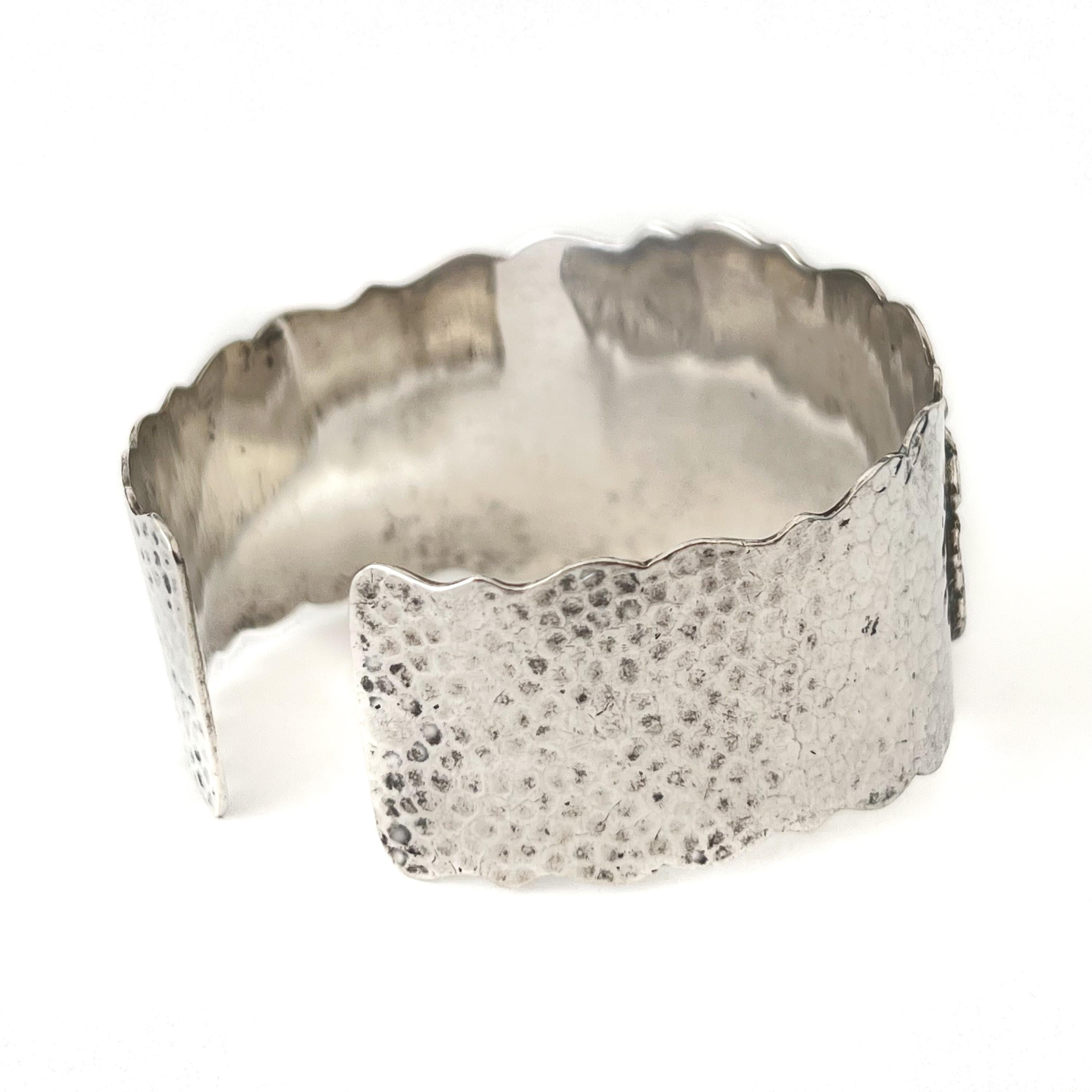 Women's or Men's Vintage Indonesian Djokja Lotus Flower Silver Bracelet For Sale