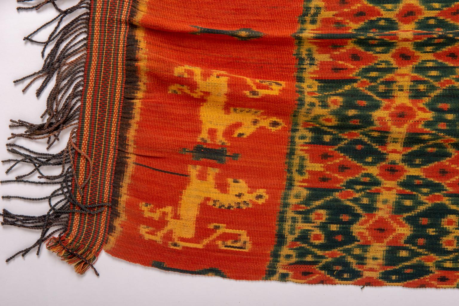 Indonesian IKAT Textile Panel In Good Condition In Alessandria, Piemonte