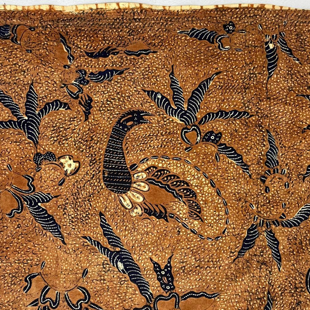 Vintage Indonesian Kain Batik Tulis Supit Urang, Solo (Surakarta), Java, 1950 For Sale 3