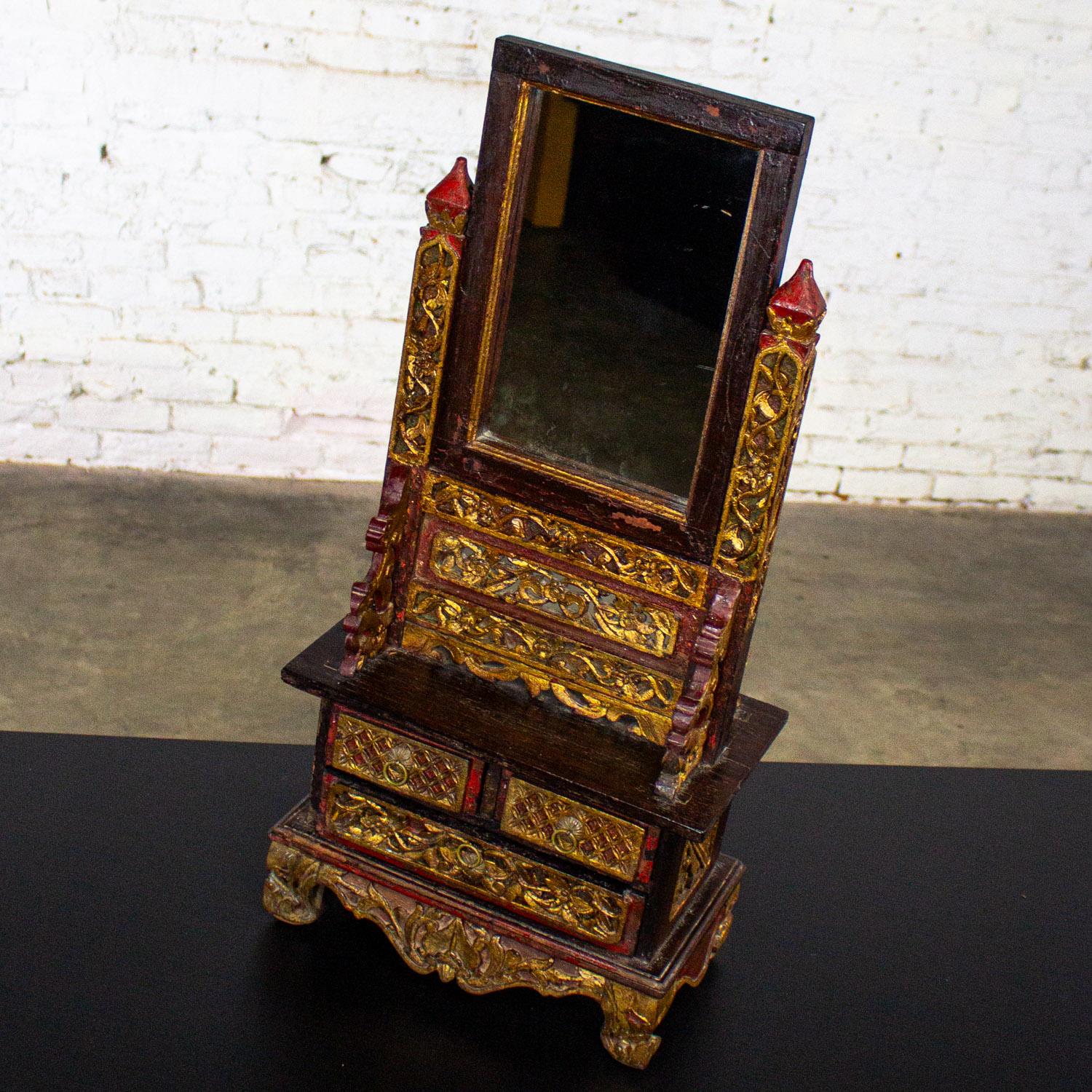 Joyero de sobremesa o espejo de tocador vintage indonesio madurano con cofre en venta 5