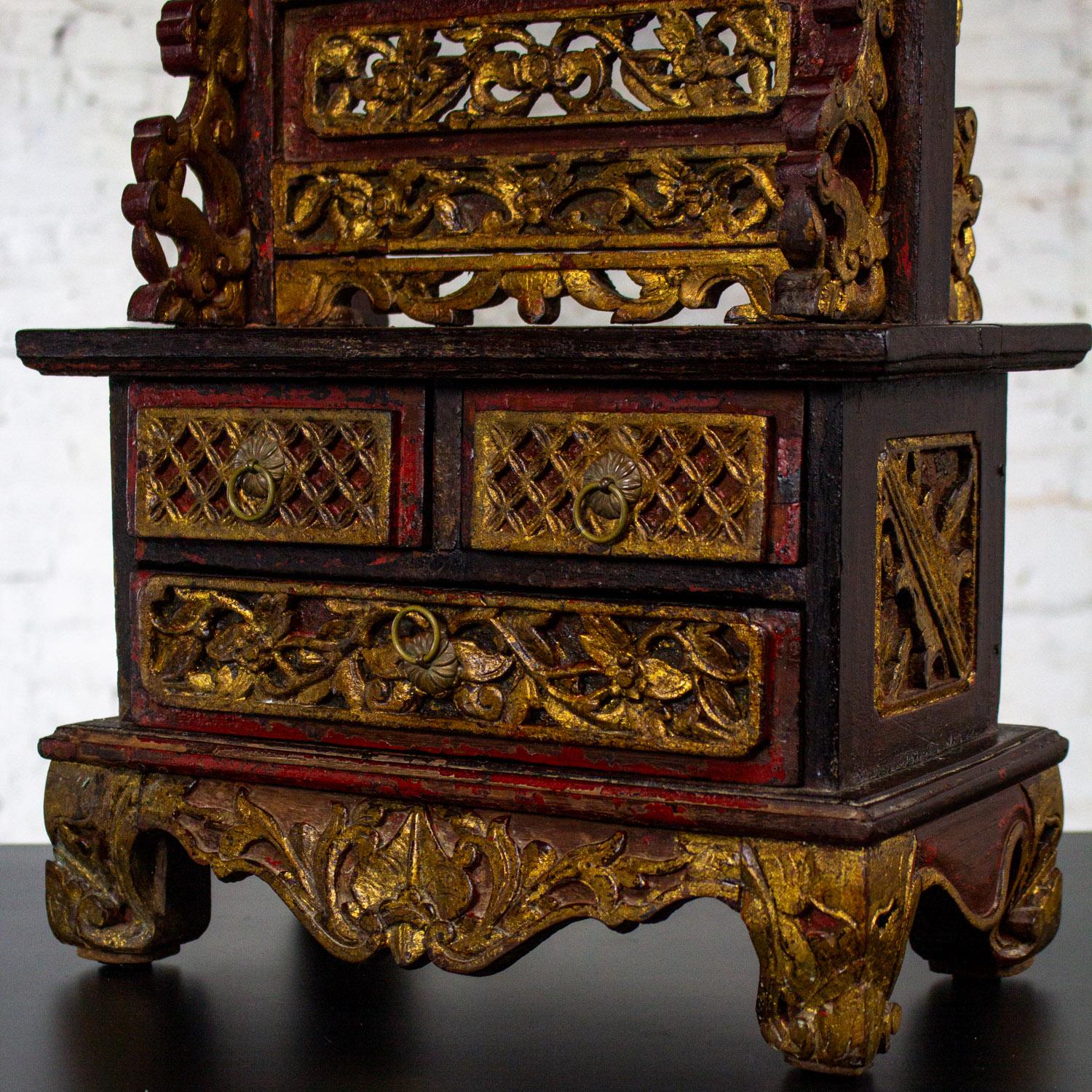 Joyero de sobremesa o espejo de tocador vintage indonesio madurano con cofre en venta 6