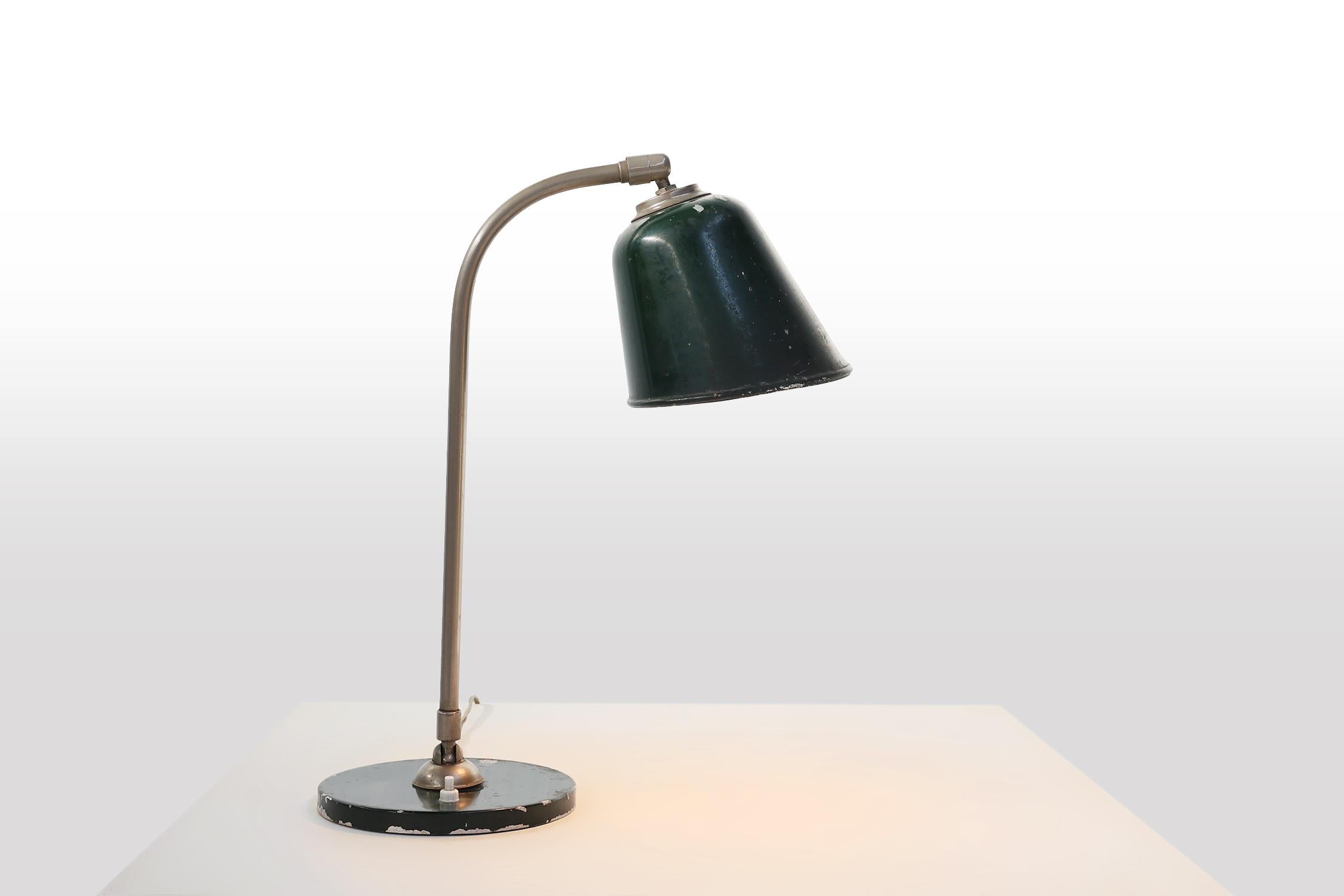 Industrial Vintage industral metal desk lamp, France ca. 1920 For Sale