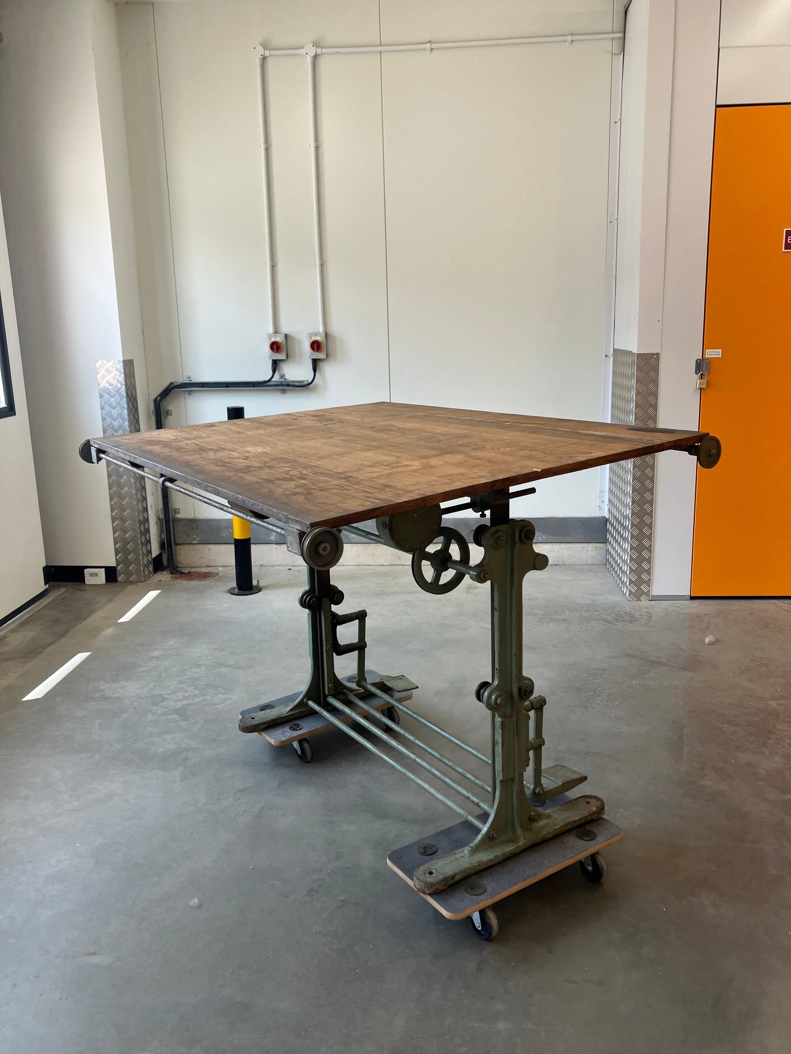 Vintage industrial 1920s Stanley London drafting table Made in England For Sale 6