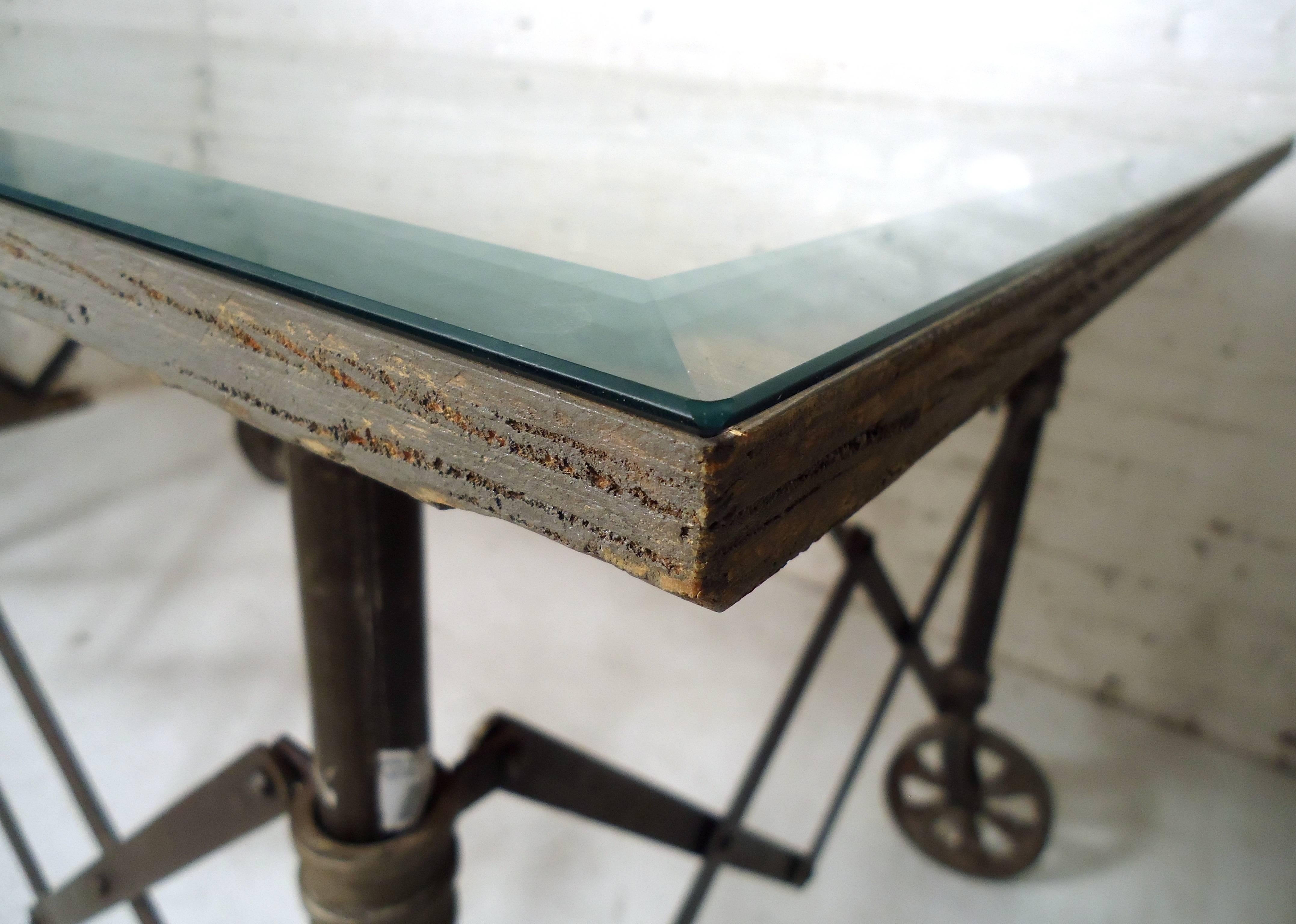 Vintage Industrial Accordion Table im Angebot 4