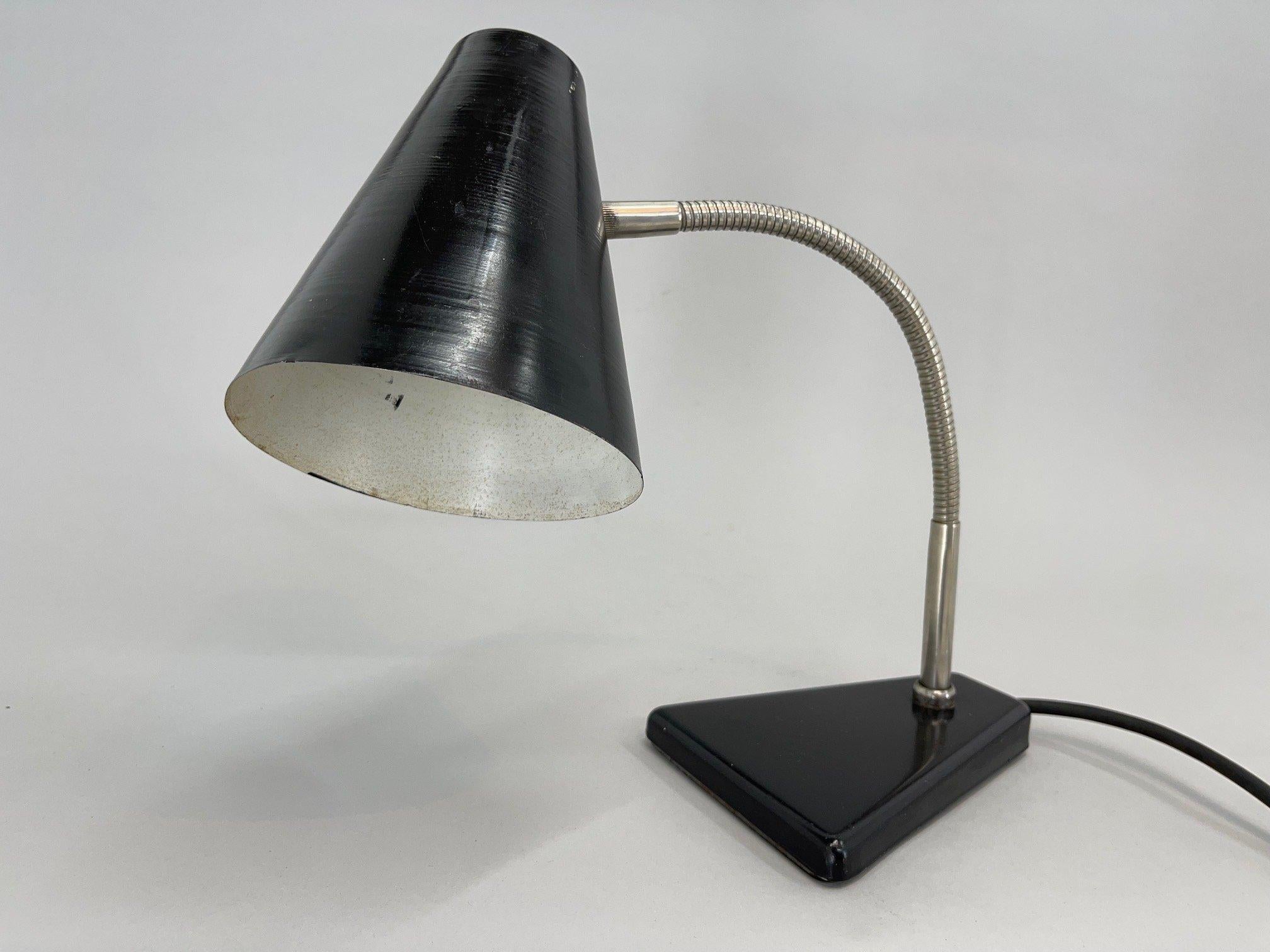 Vintage Industrial Adjustable Table Lamp, 1950's For Sale 1