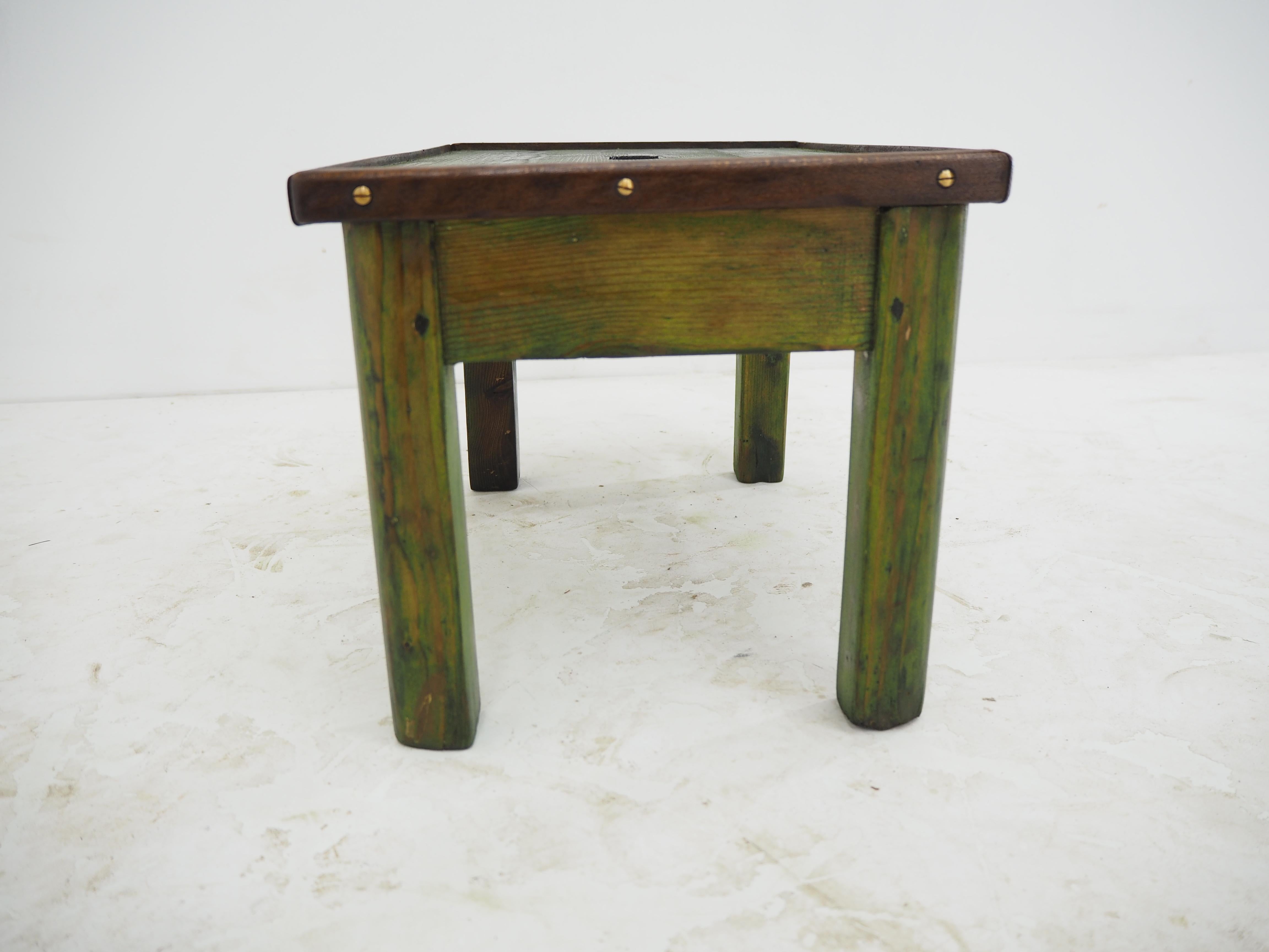 Vintage Industrial Allwood Footstool, 1950s In Good Condition For Sale In Praha, CZ