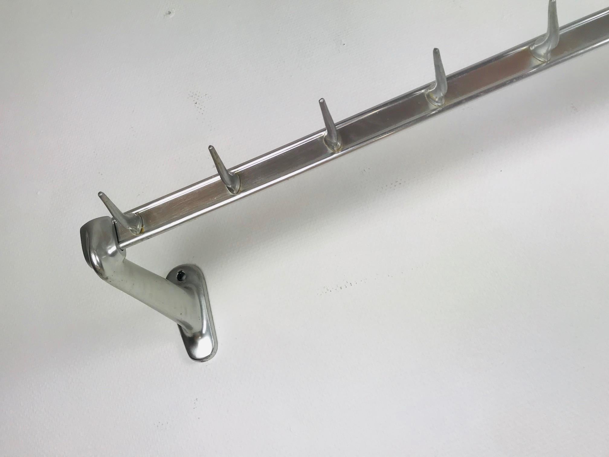 Vintage Industrial Aluminium Butcher's Meat Rack, 1960s. Industrial coat rack In Good Condition For Sale In ROTTERDAM, ZH