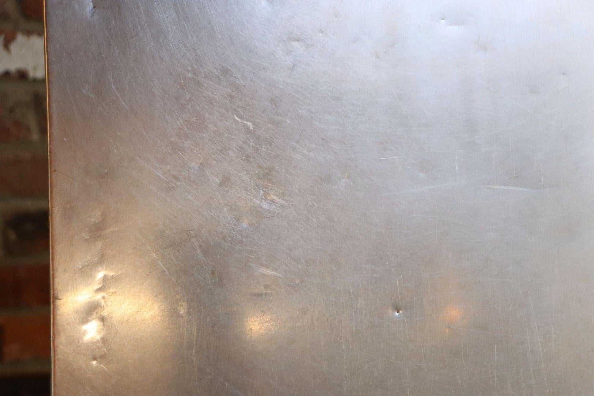 Table de fabrication industrielle Anco Bilt en fonte et chêne avec surface en acier en vente 12
