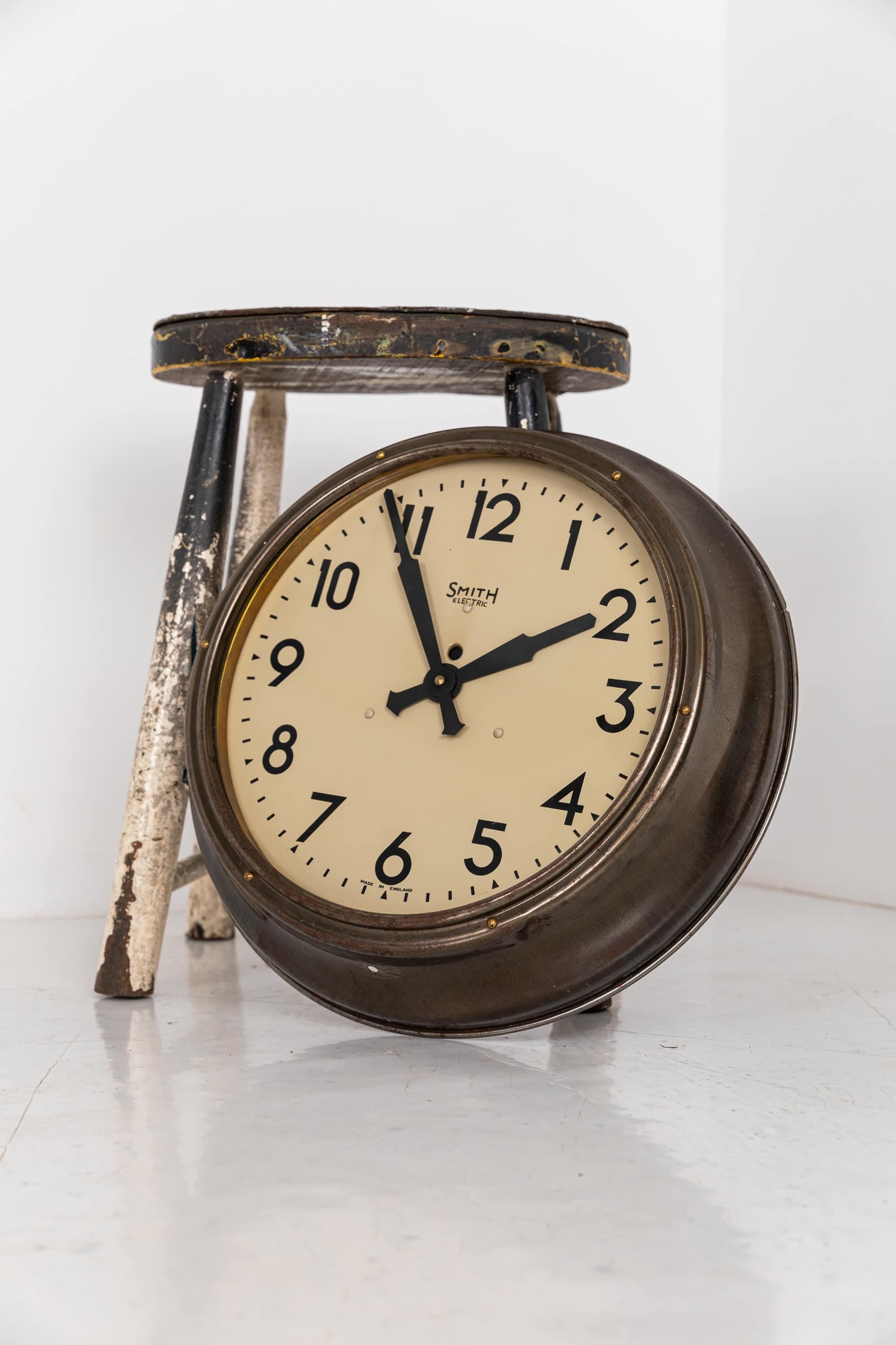 Vintage Industrial Art Deco Brass Smiths Electric Wall Clock, circa 1930 In Fair Condition In London, GB