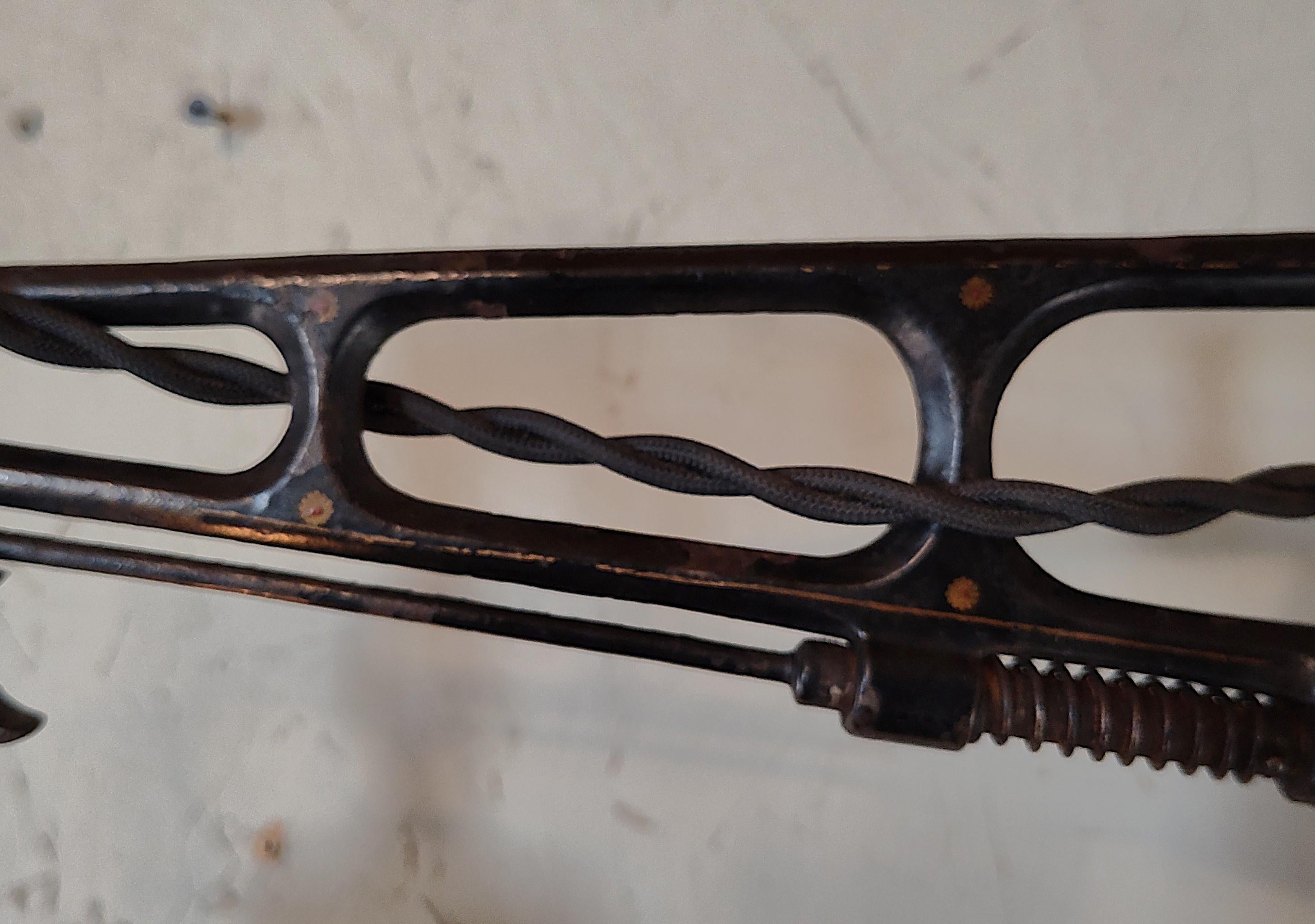 Lampe murale articulée industrielle vintage avec abat-jour en verre mercuré en vente 7