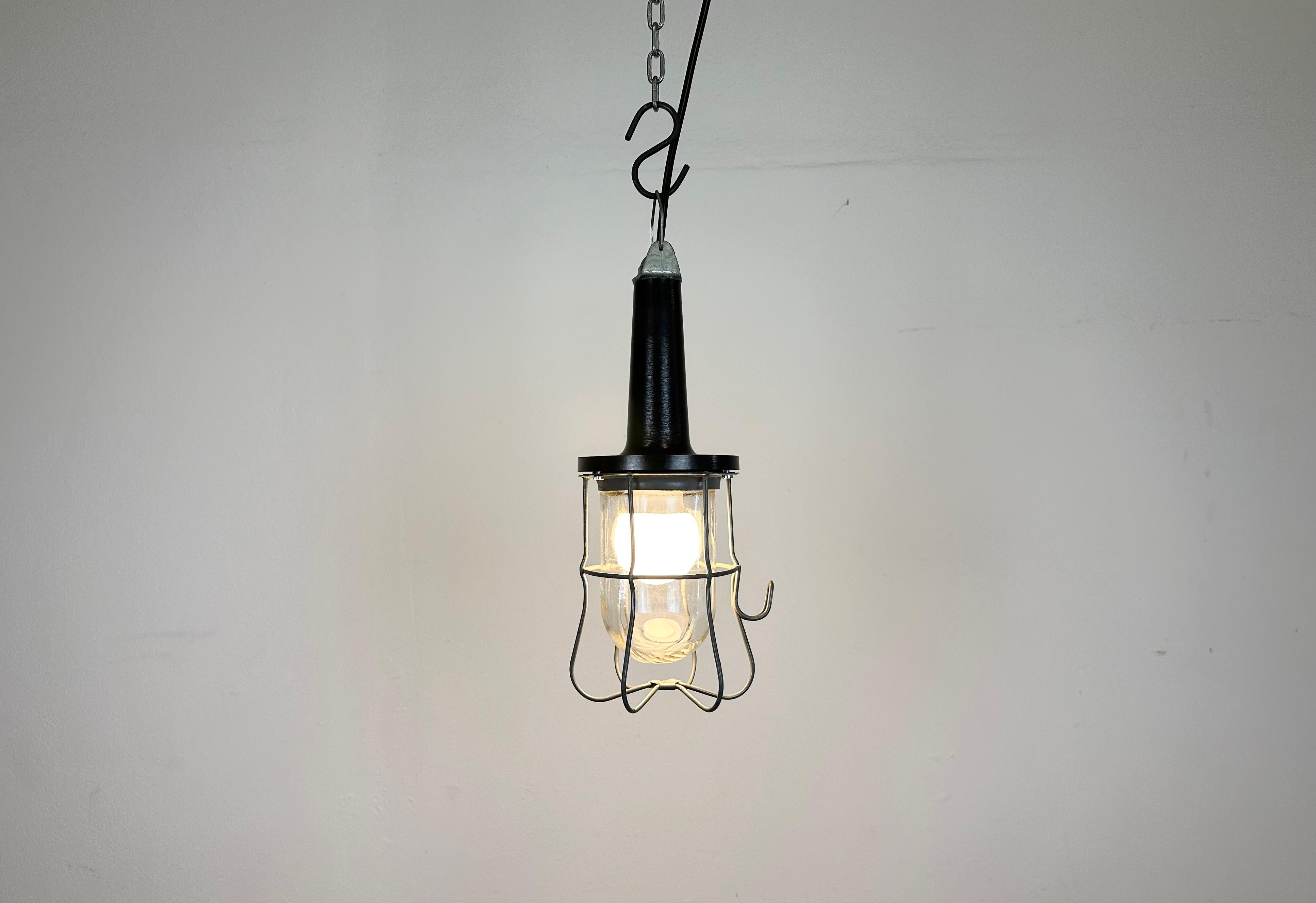 Vintage Industrial Bakelite Hanging Work Light, 1960s 5