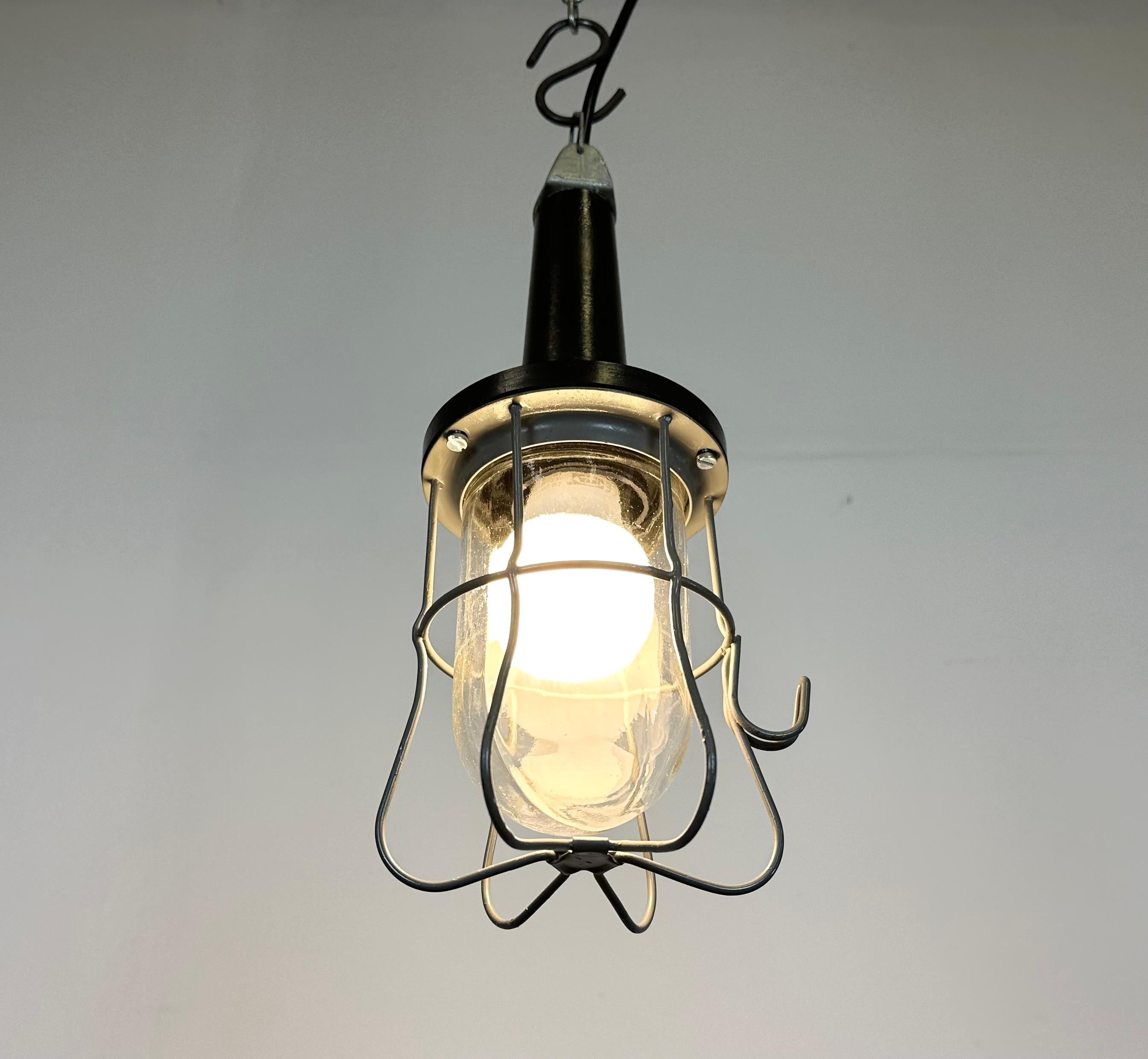 Vintage Industrial Bakelite Hanging Work Light, 1960s 6