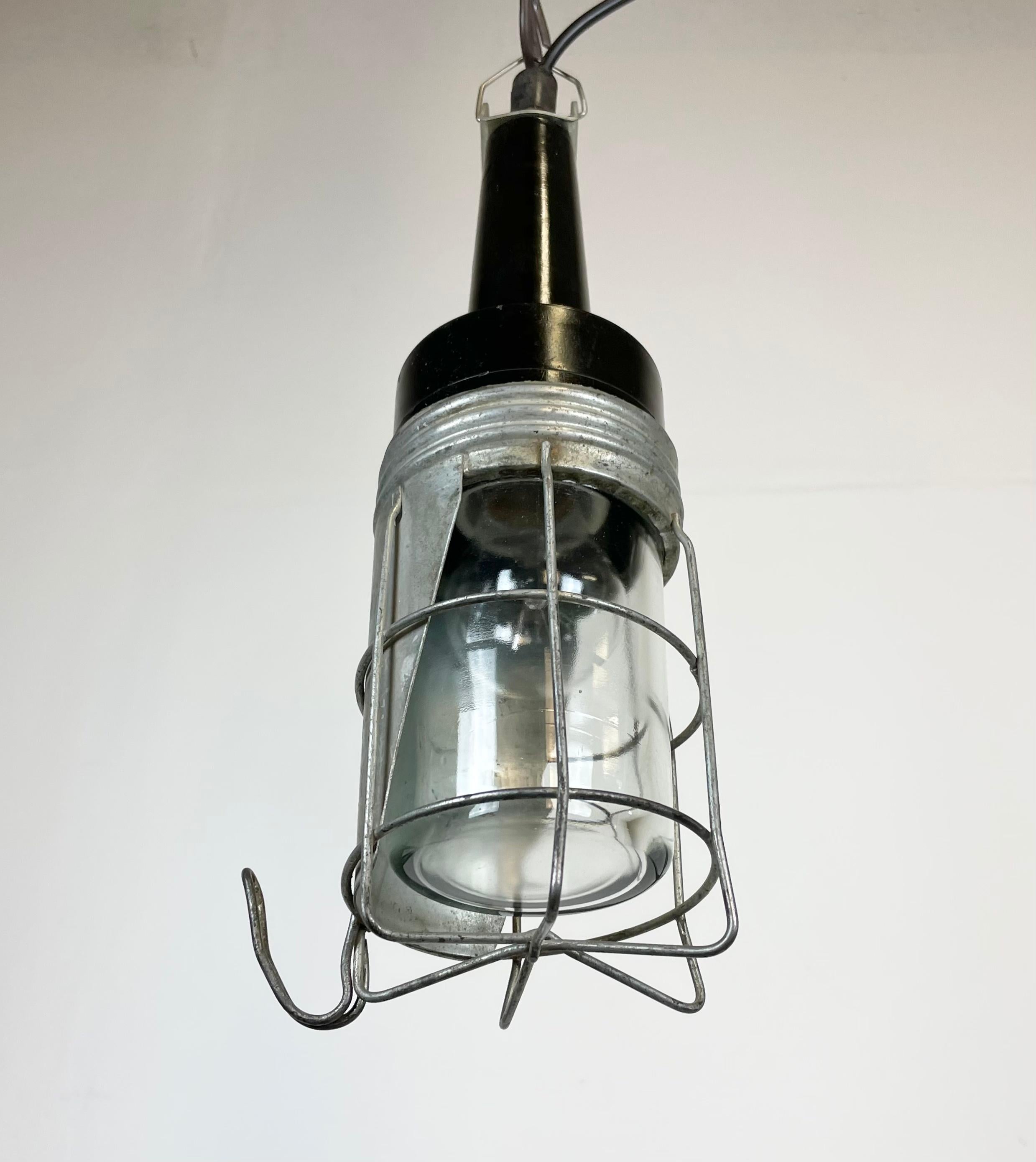 Vintage Industrial Bakelite Hanging Work Light, 1960s For Sale 1