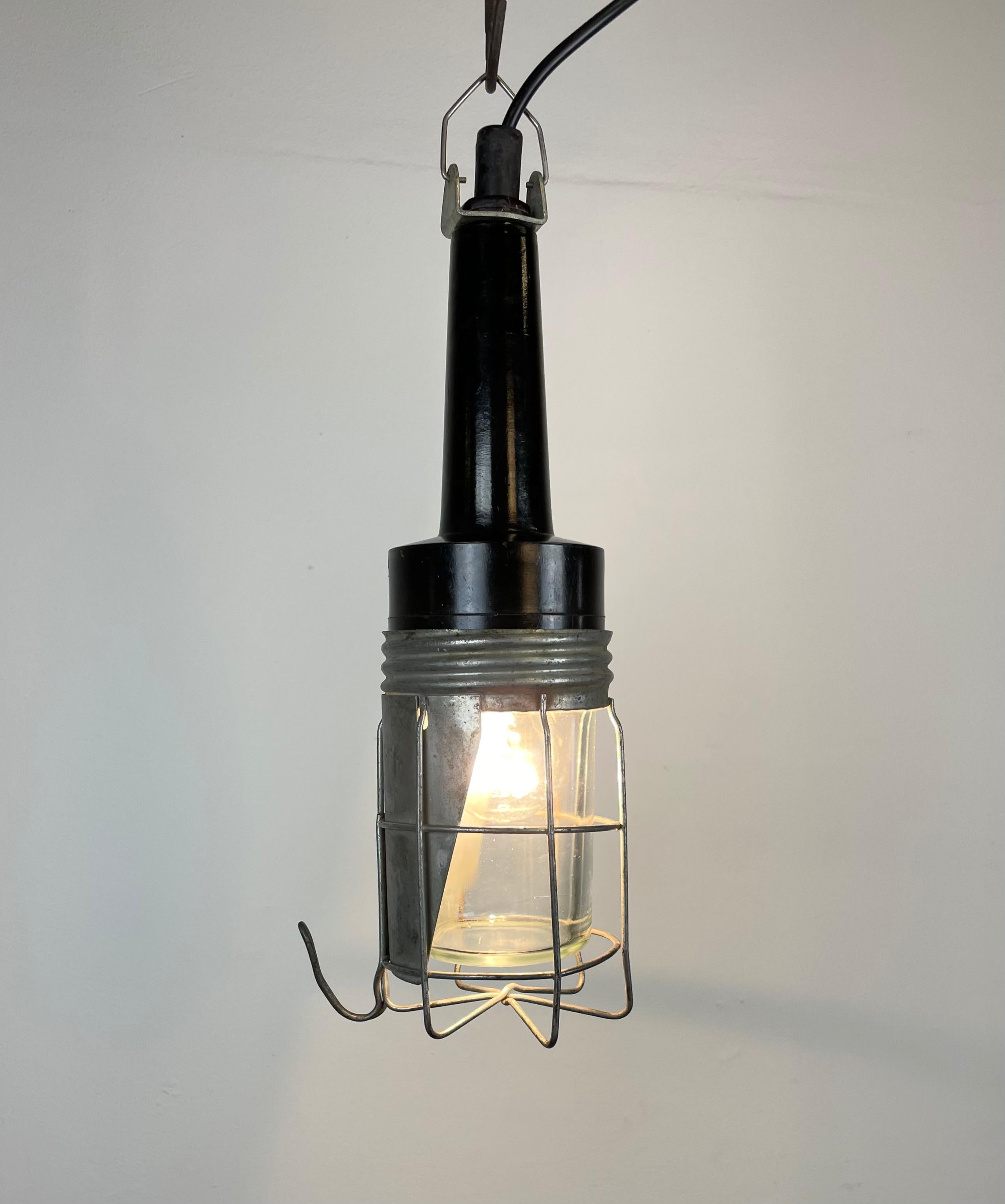 Vintage Industrial Bakelite Hanging Work Light, 1960s For Sale 2