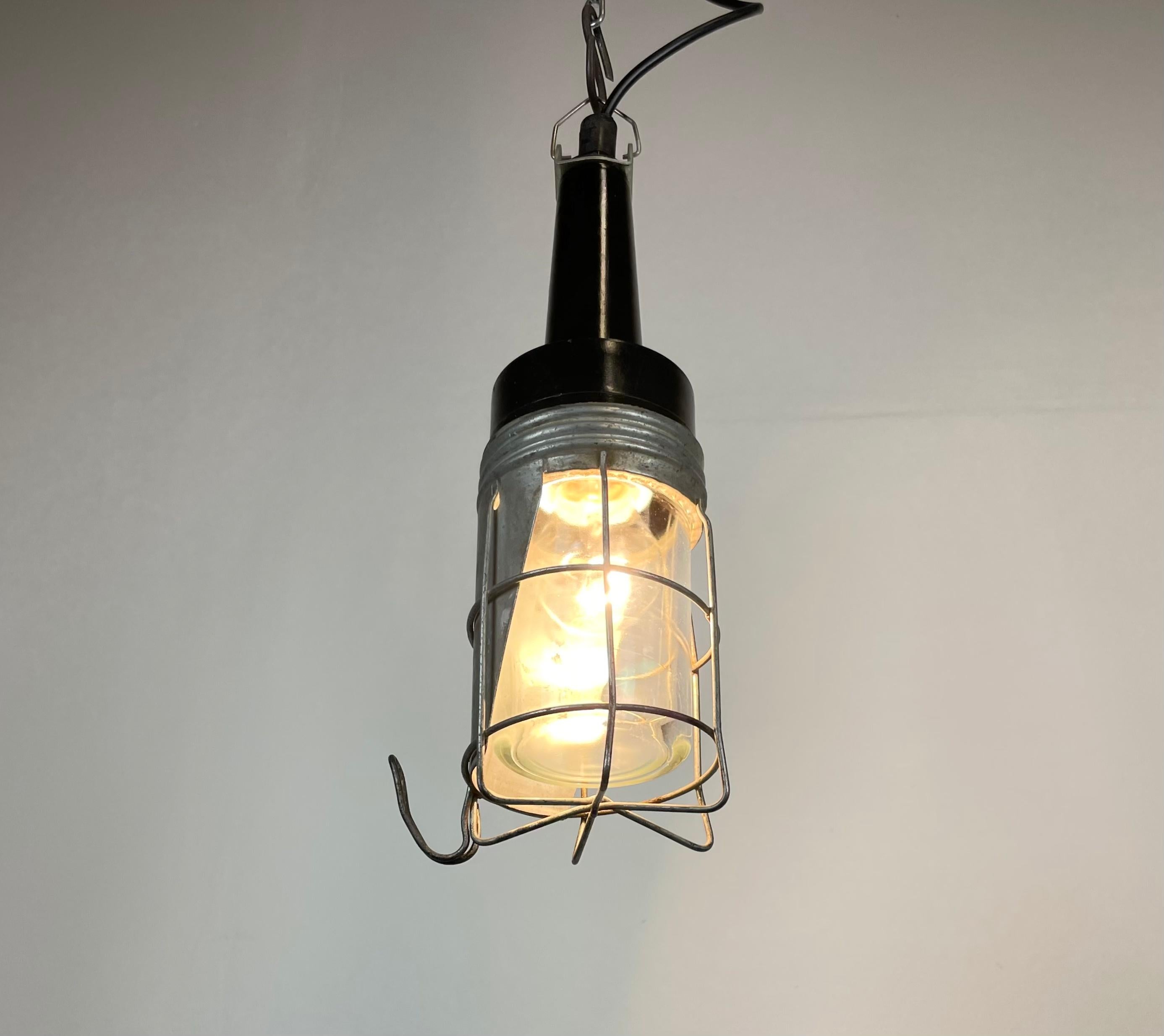 Vintage Industrial Bakelite Hanging Work Light, 1960s For Sale 3