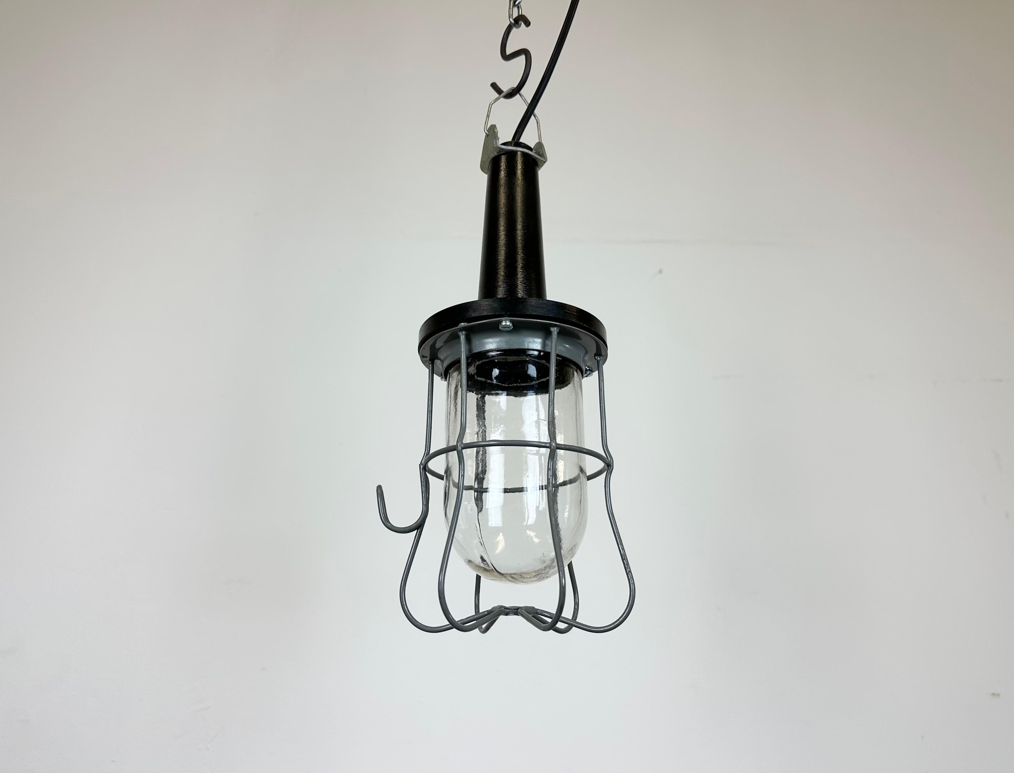 Vintage Industrial Bakelite Hanging Work Light, 1960s 3
