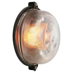 Plafonniers muraux vintage industriels en bakélite avec appliques en verre holophane
