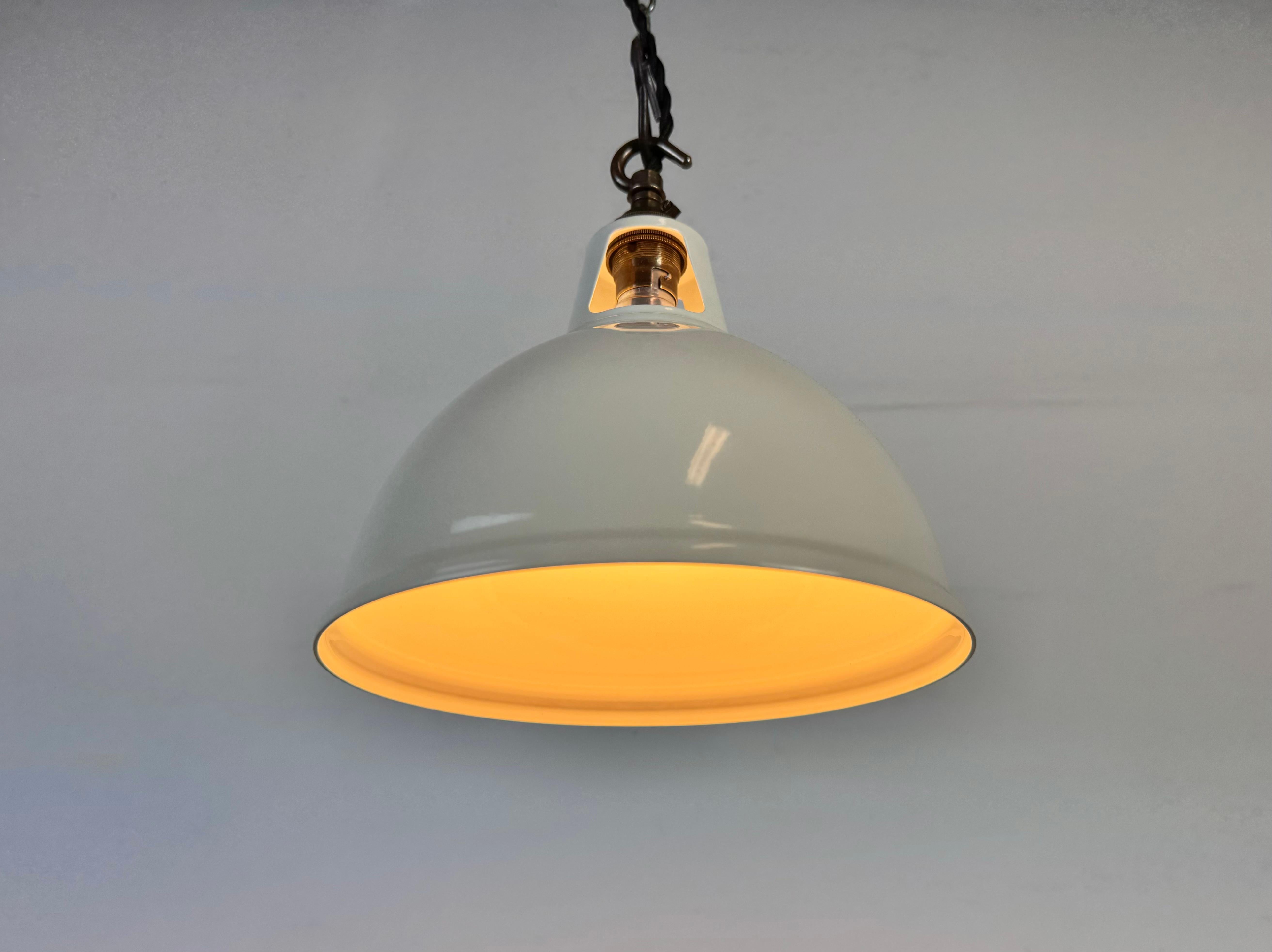 Vintage Industrial Beige Painted Pendant Lamp, 2000s For Sale 6