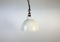 Lampe suspendue industrielle peinte en beige, années 2000
