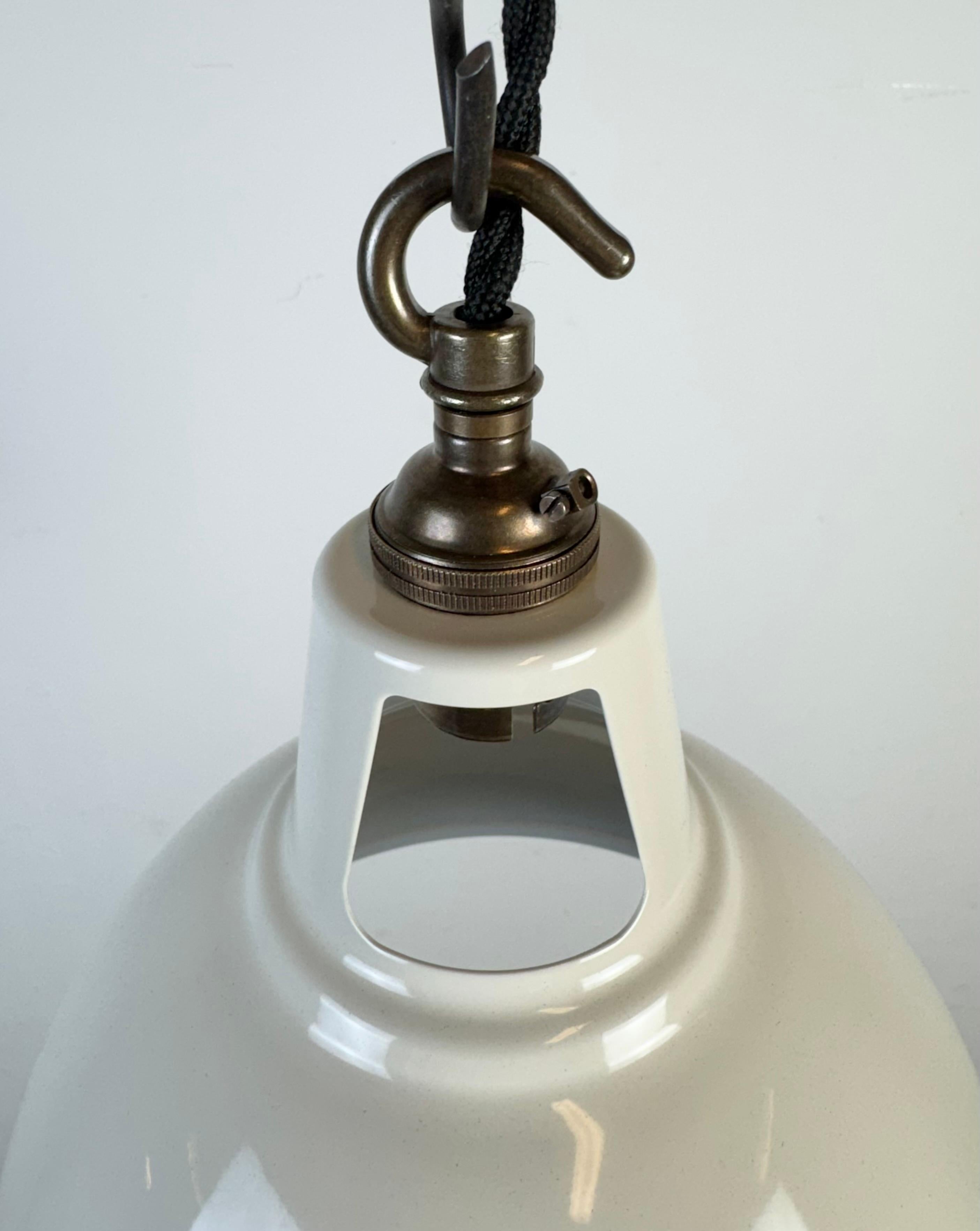 Vintage Industrial Beige Painted Pendant Lamp, 2000s In Good Condition For Sale In Kojetice, CZ