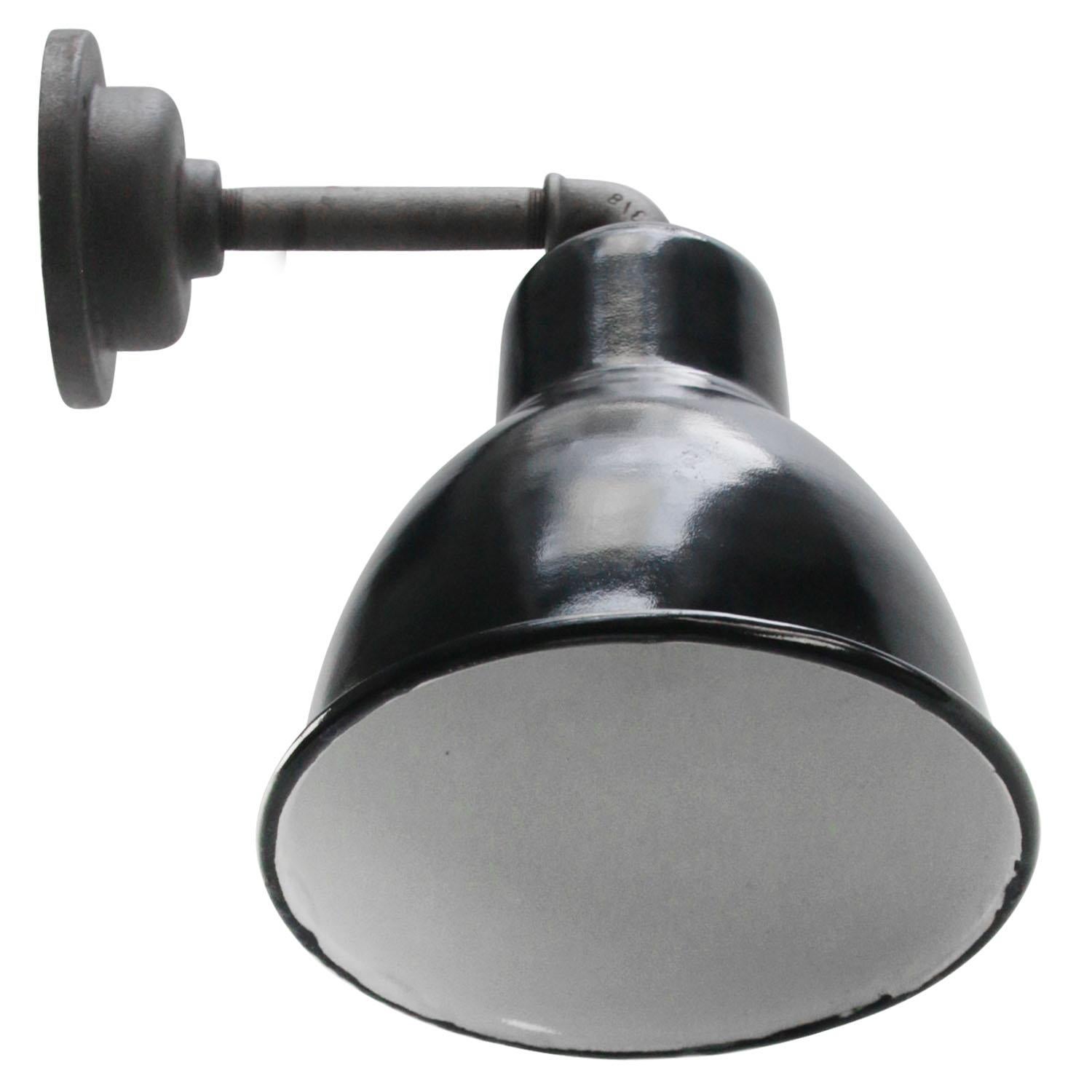 Vintage Industrial Black Enamel Cast Iron Wall Light Scones In Good Condition For Sale In Amsterdam, NL