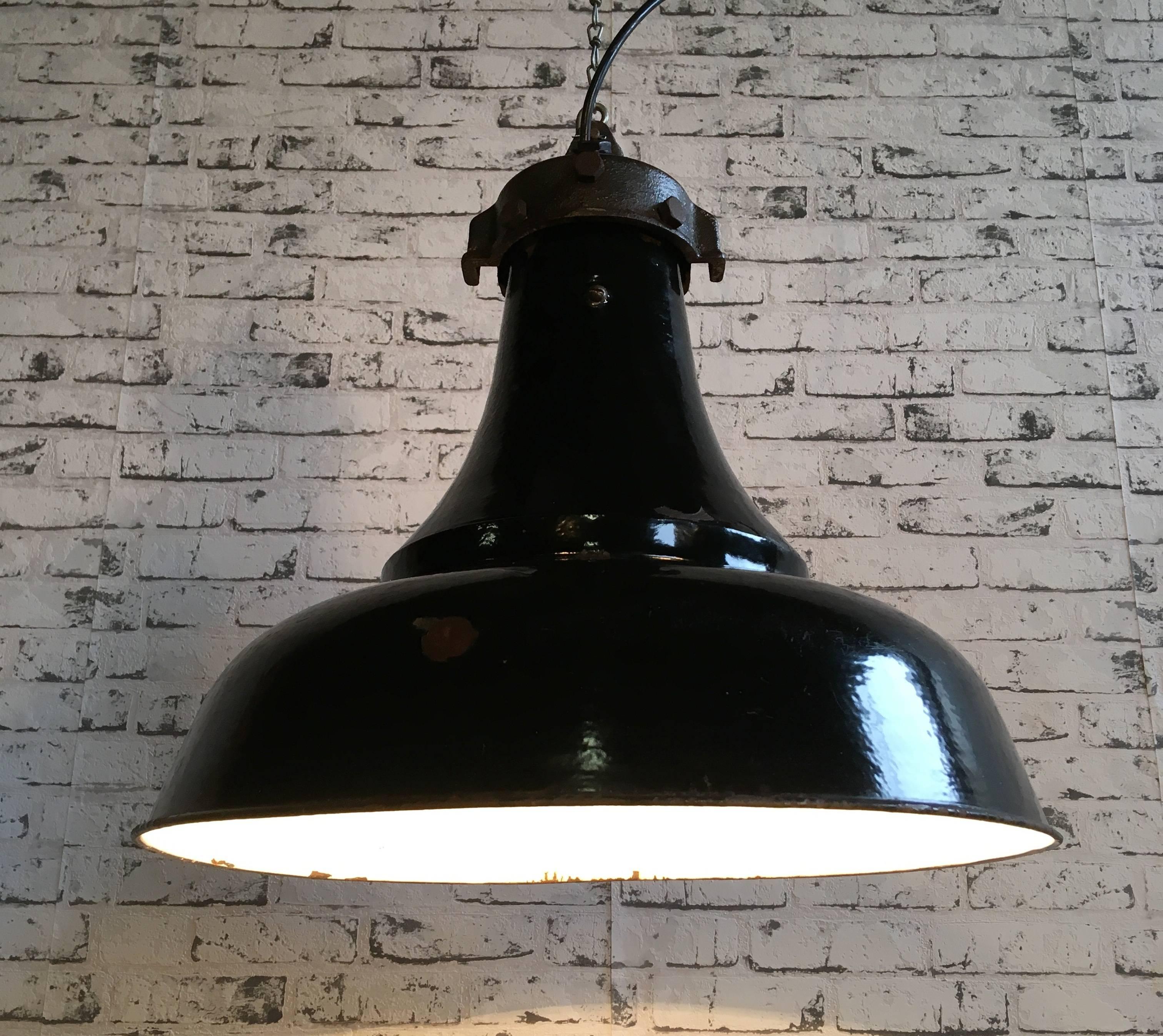 Metal Vintage Industrial Black Enamel Pedant Lamp, Bauhaus, 1920s